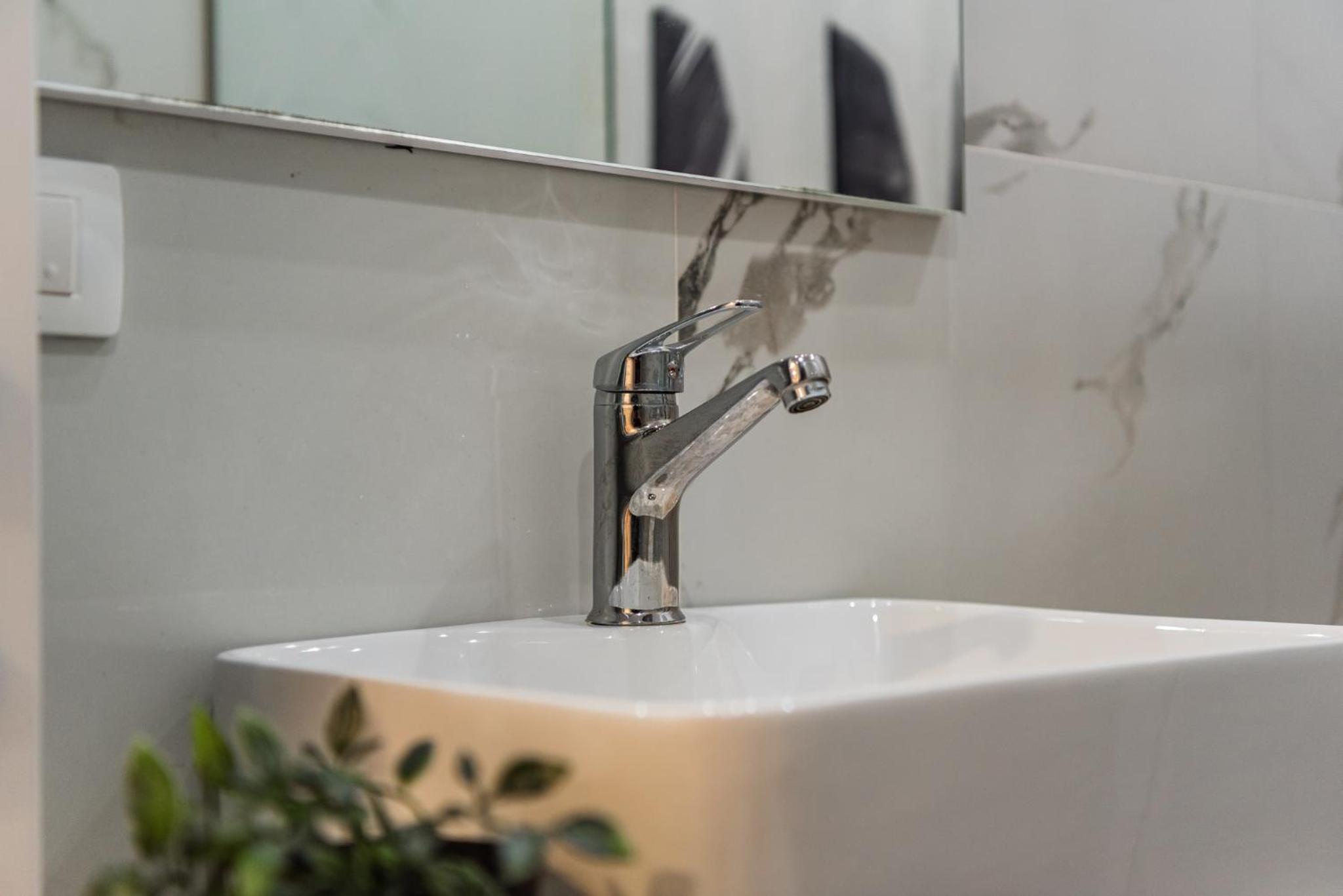 Urban Oasis 1 bedroom Apartment 500mbs