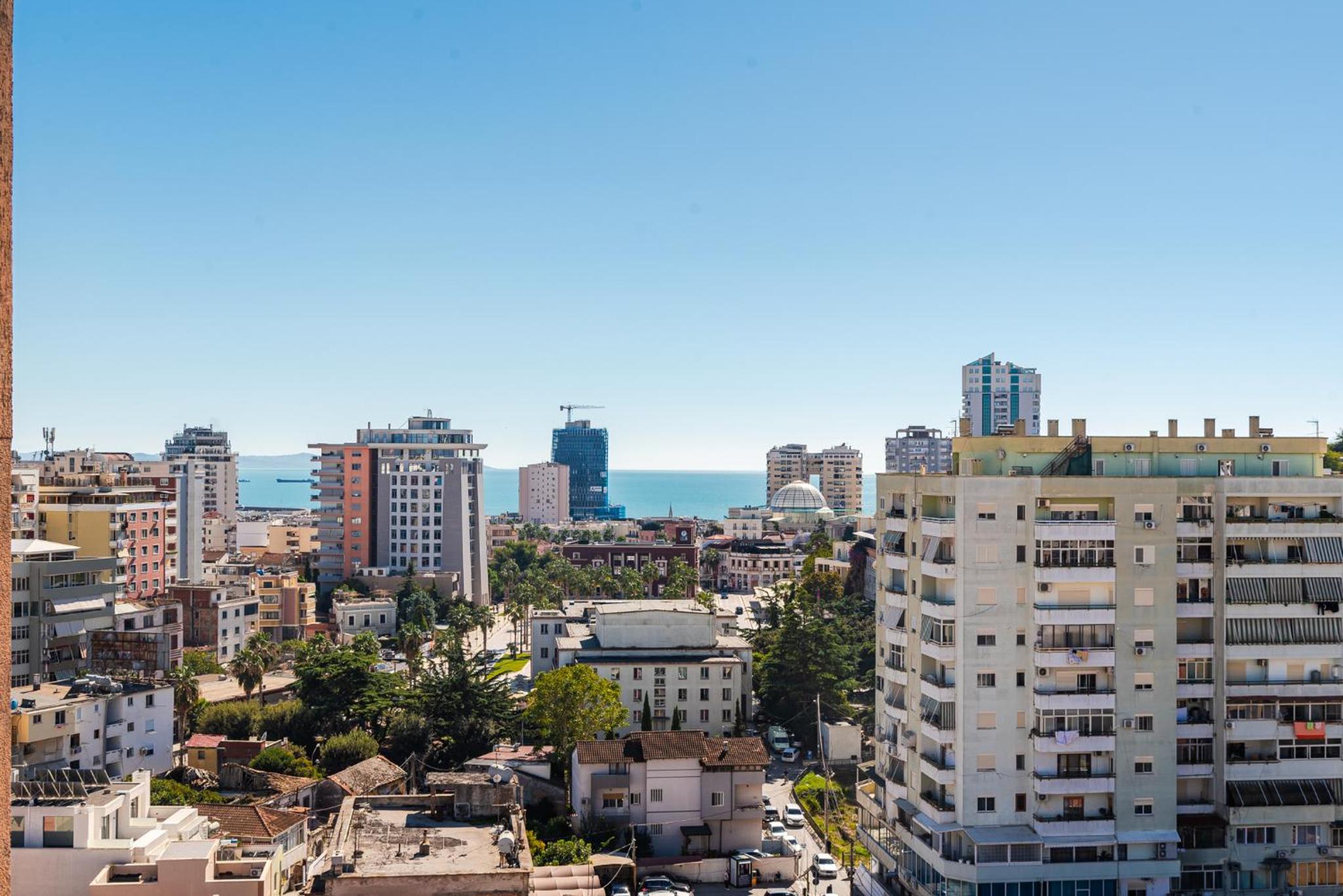 Urban Oasis 1 bedroom Apartment 500mbs