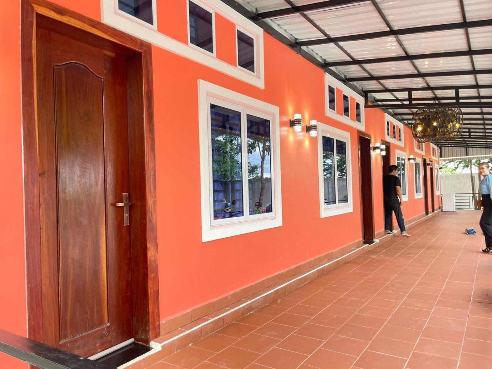 P24 Guest House NexLiving view 4