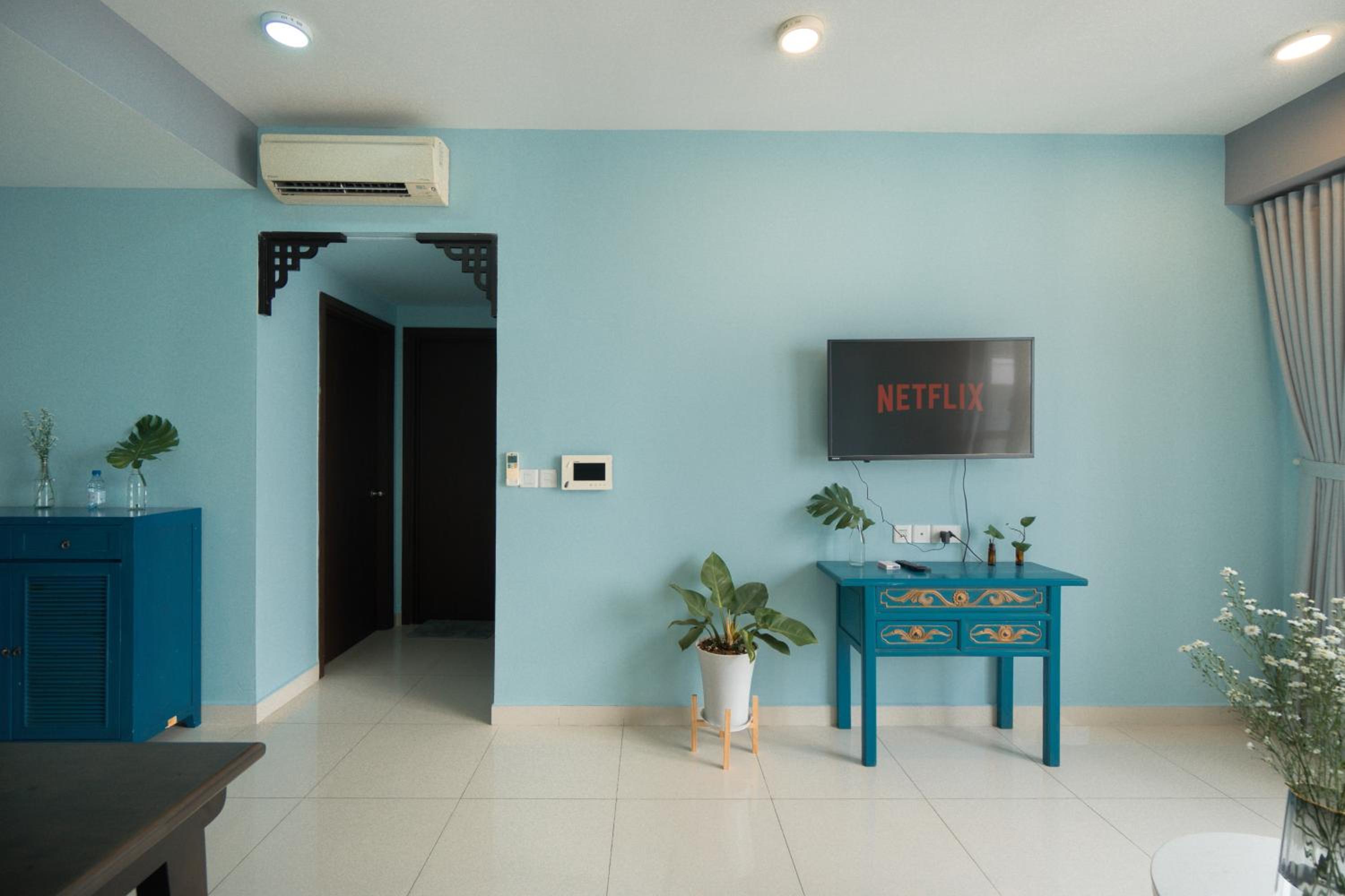 Tropical House - New Apartment at Tresor