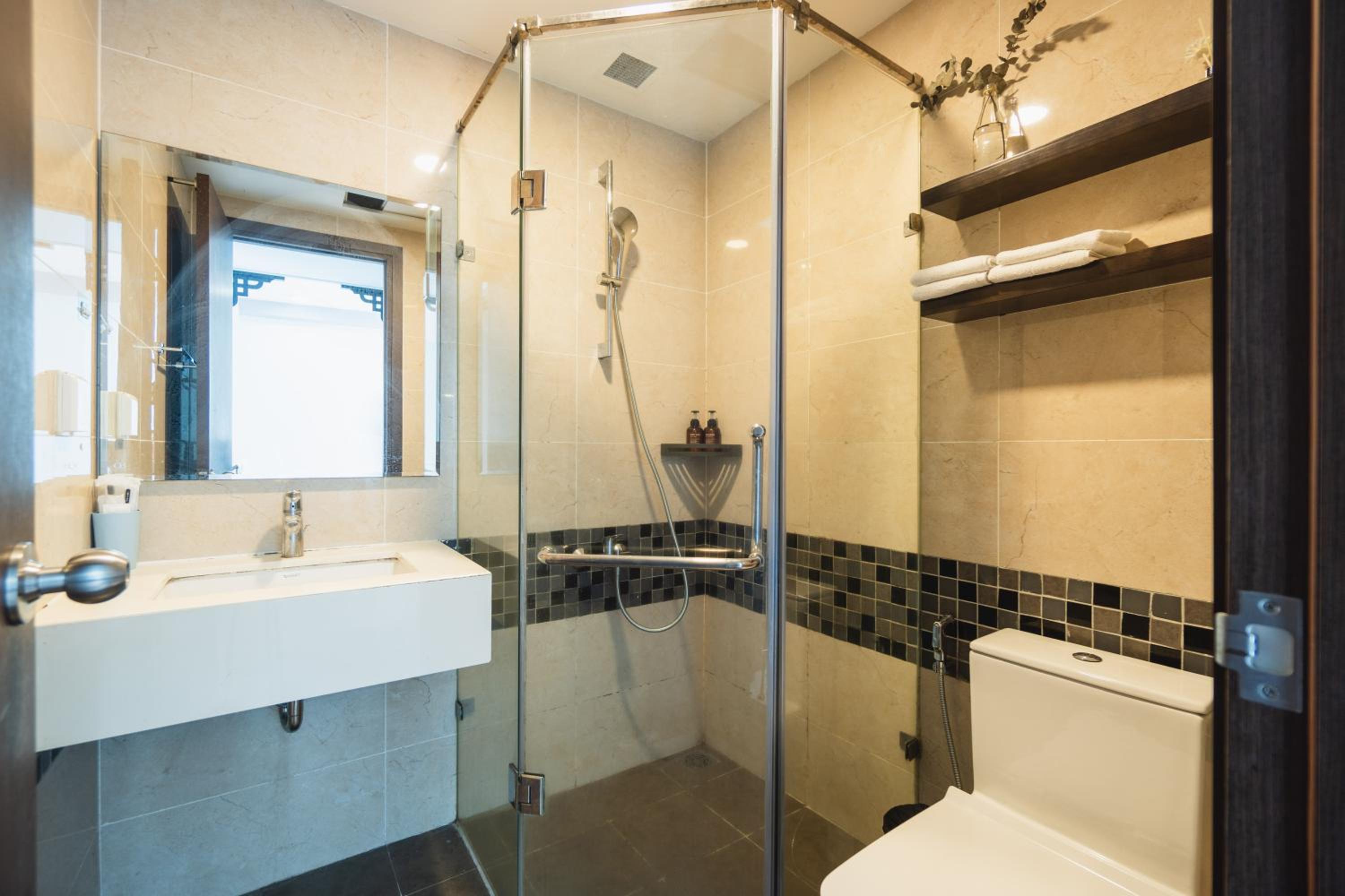 Tropical House - New Apartment at Tresor