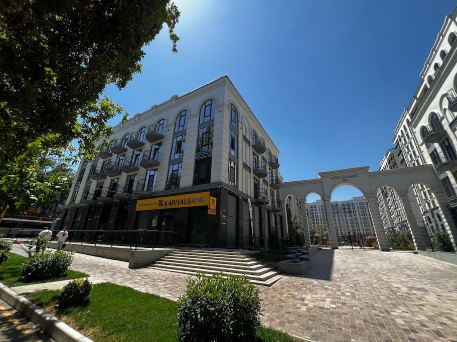 Stylish apartment in new complex NRG Mirzo Ulugbek view 3
