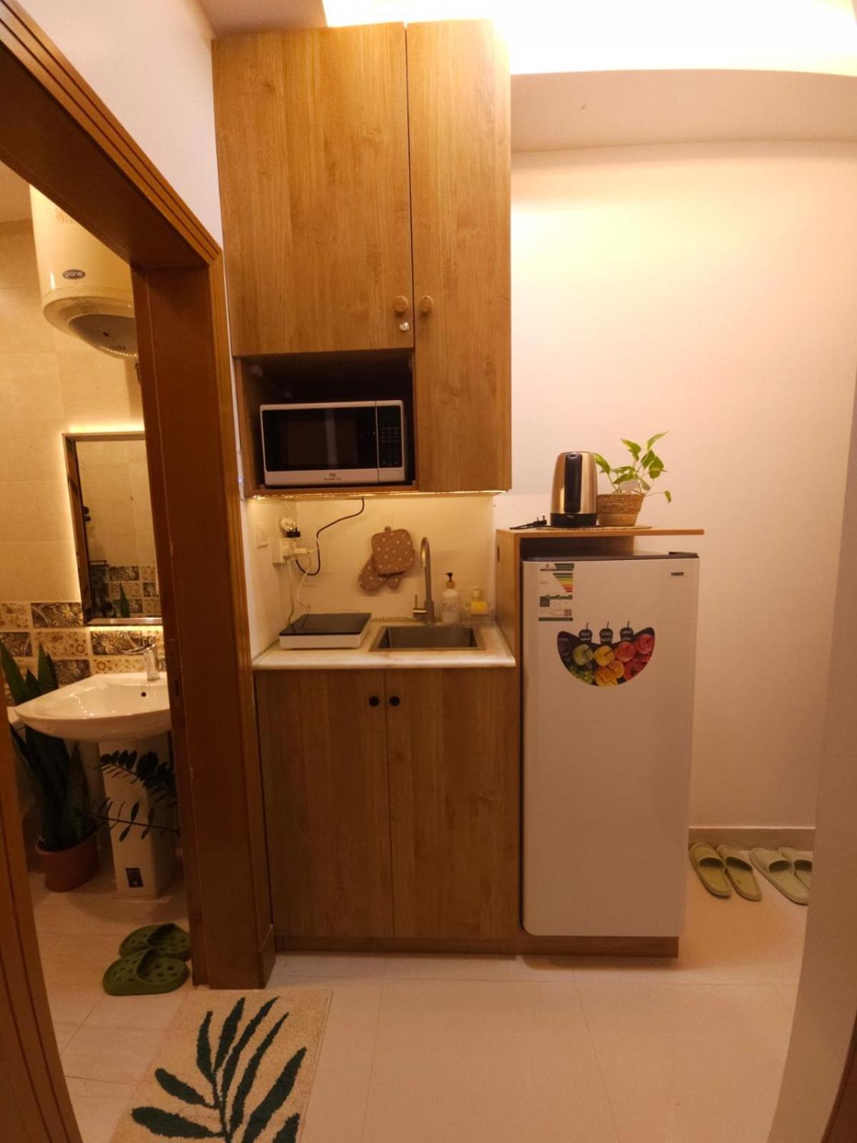 Cloud Home, Al Aqiq