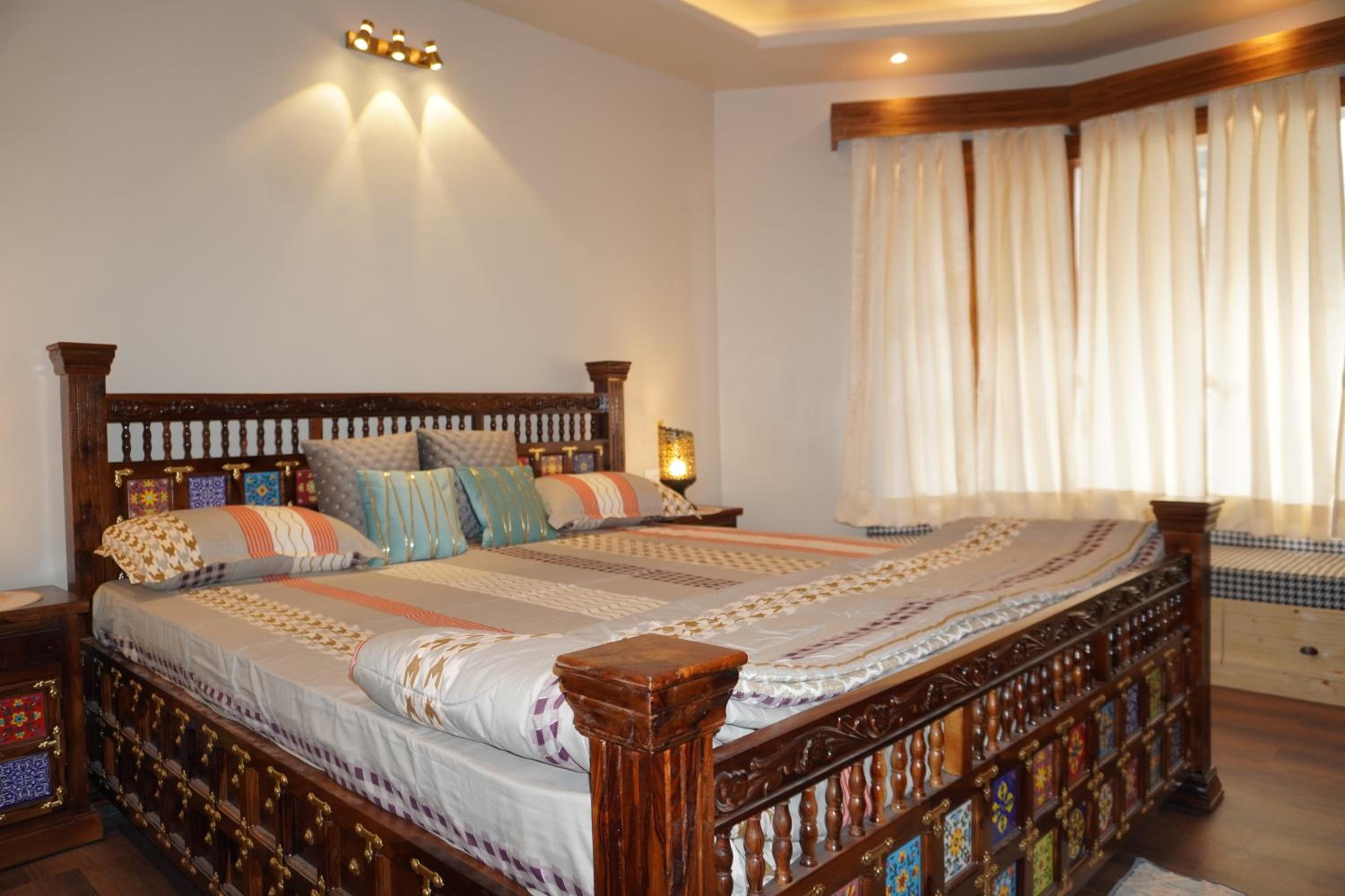 Unravel 3BR Floor Nainital