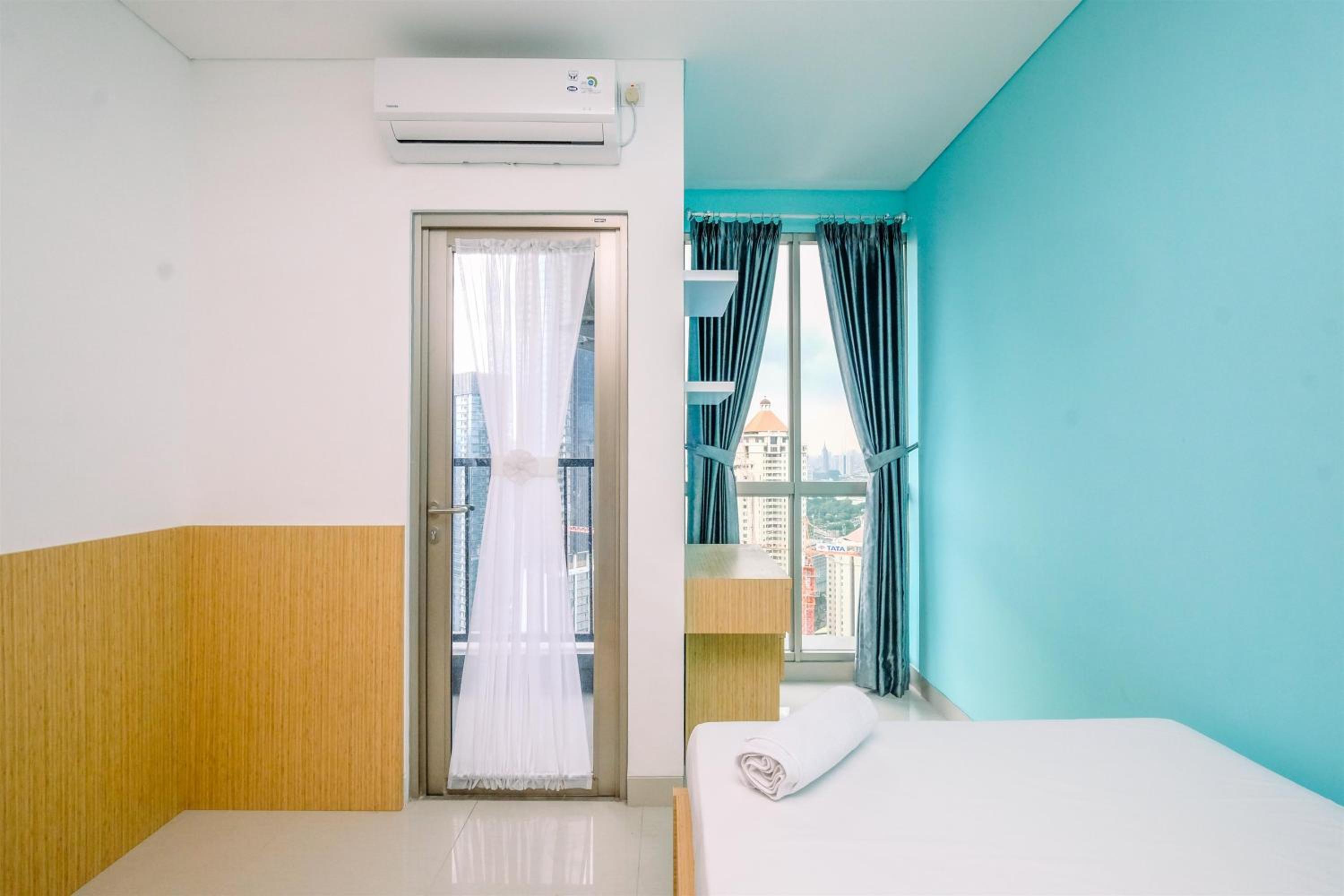 Nice Studio Apartment at Ciputra World 2 By Travelio