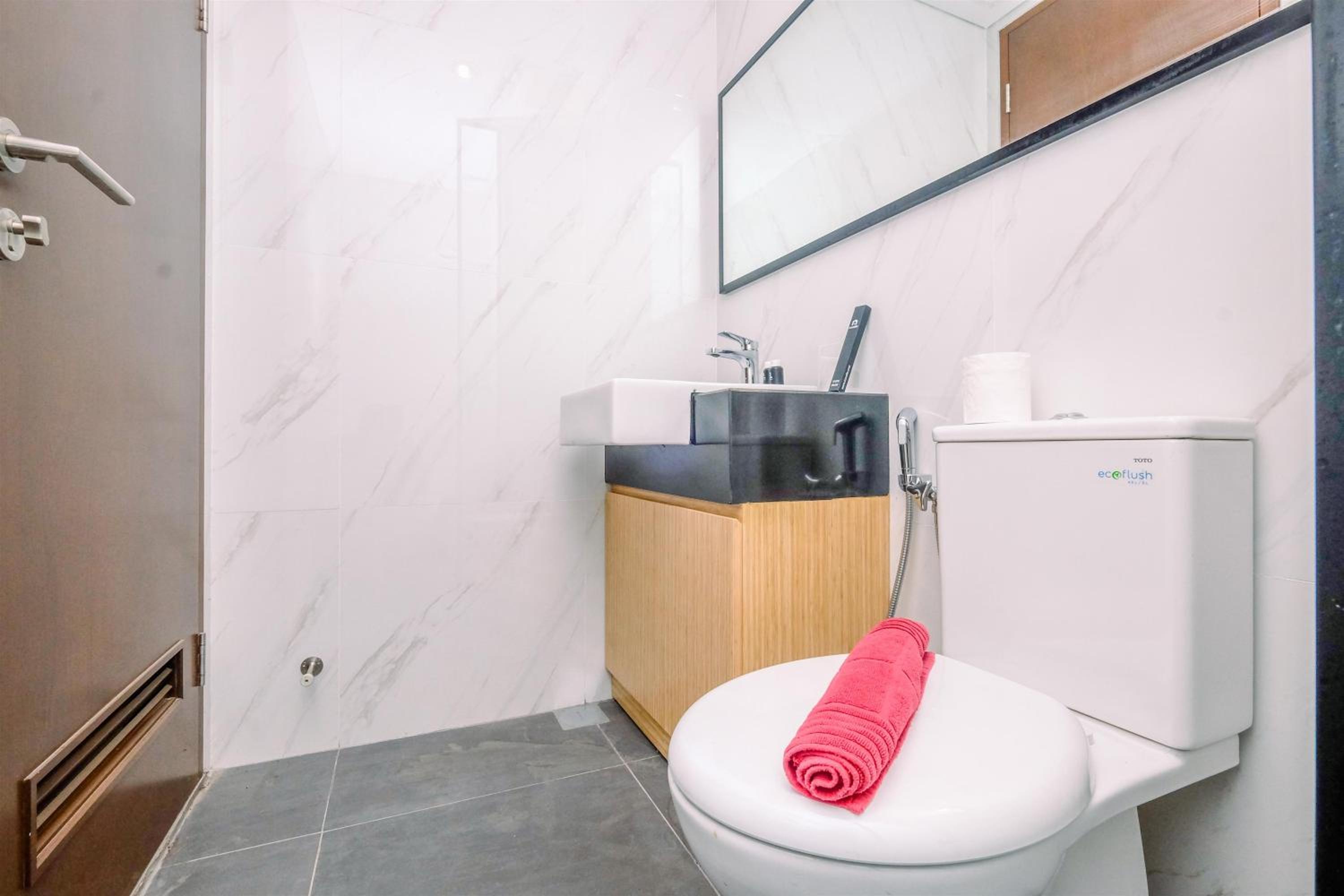 Nice Studio Apartment at Ciputra World 2 By Travelio