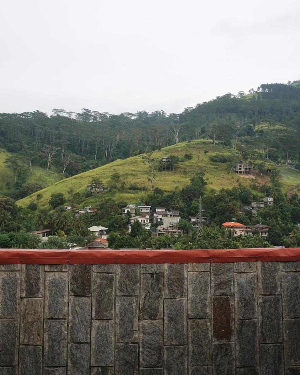 Kandy Mountain Solace