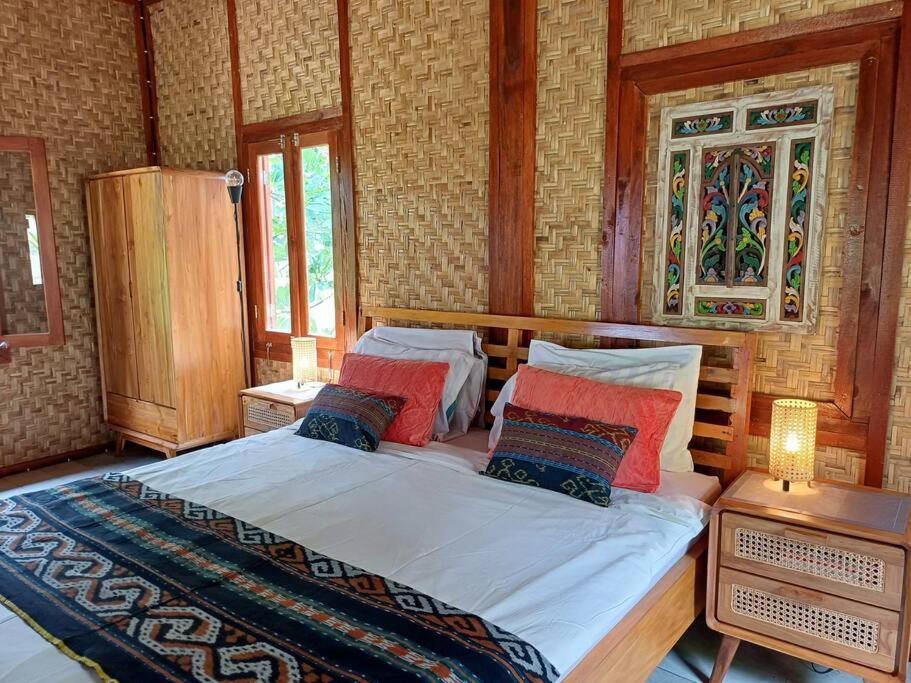 Secret Beach Beachfront Bungalow
