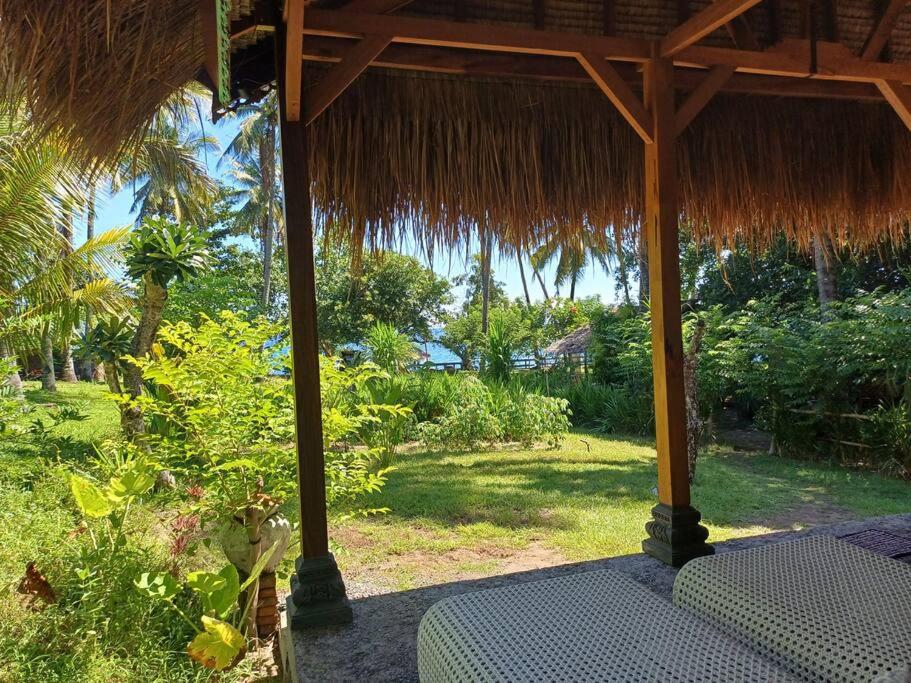 Secret Beach Beachfront Bungalow