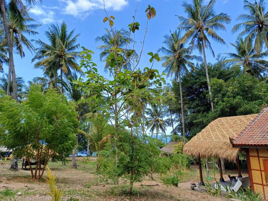 Secret Beach Beachfront Bungalow