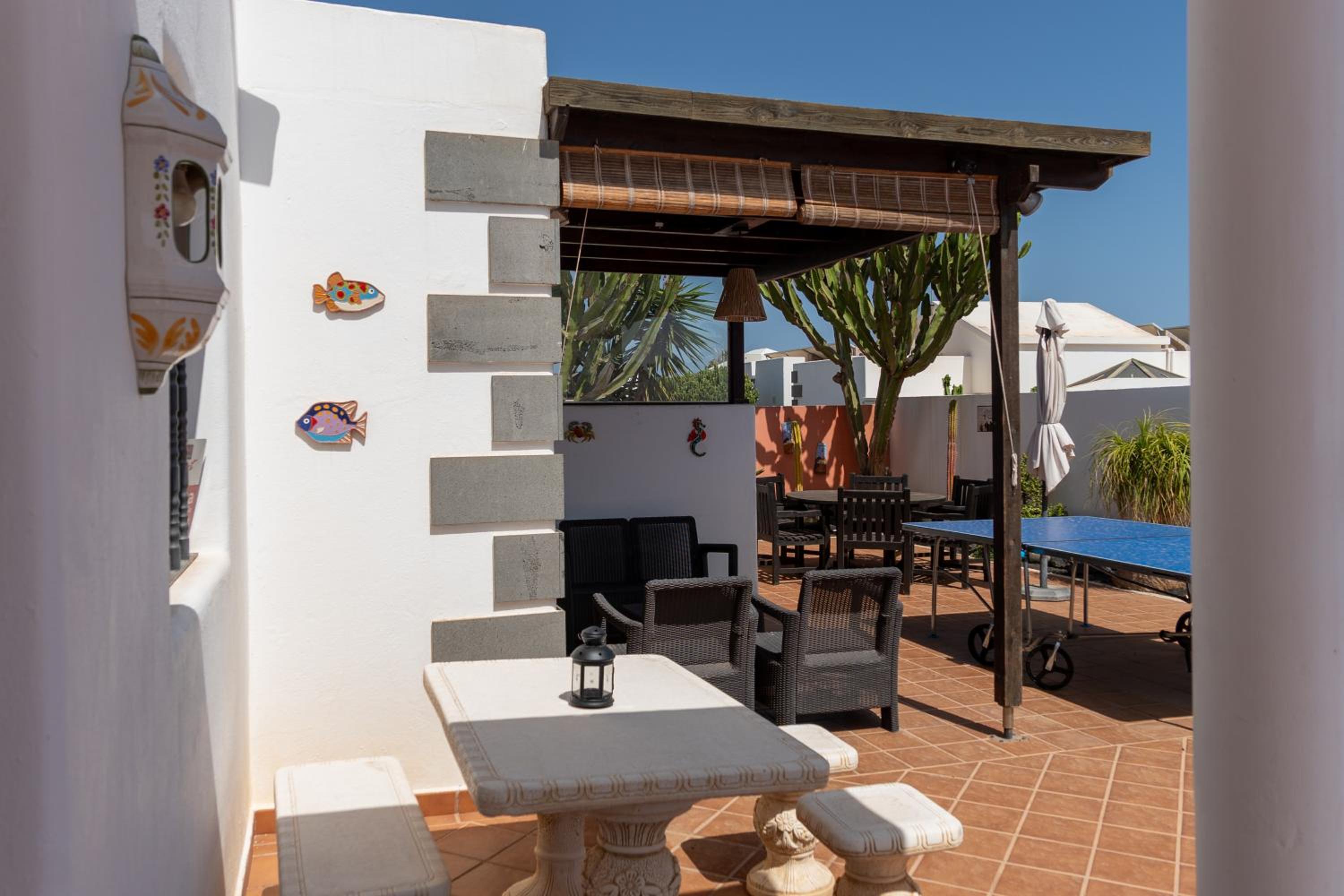 Utopia, villa 4 bedrooms, heated pool & complete privacy view 3