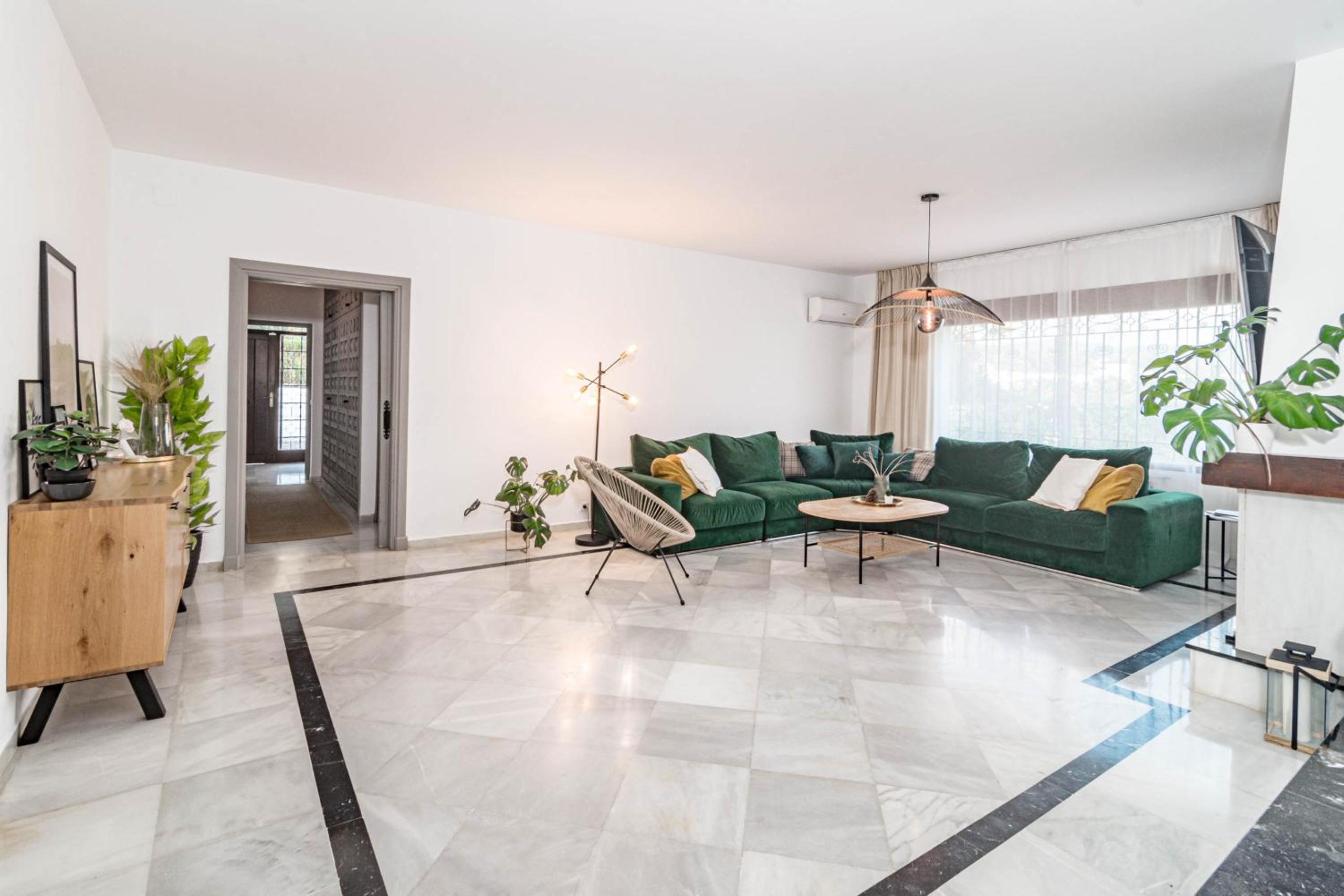 Marbella Vacations - GRR - Elegant Villa with Exclusive Private Pool - Property Image 49