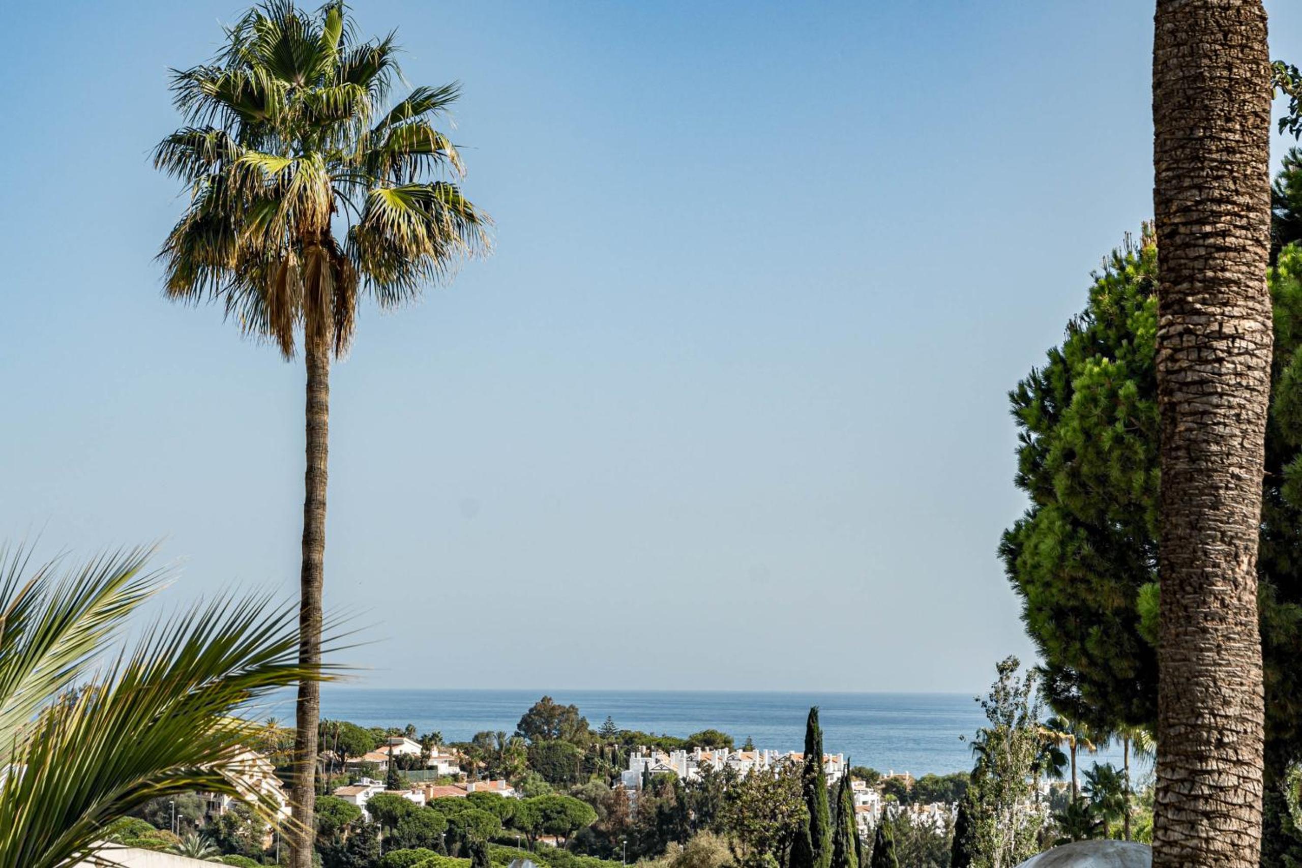 Marbella Vacations - GRR - Elegant Villa with Exclusive Private Pool - Property Image 24