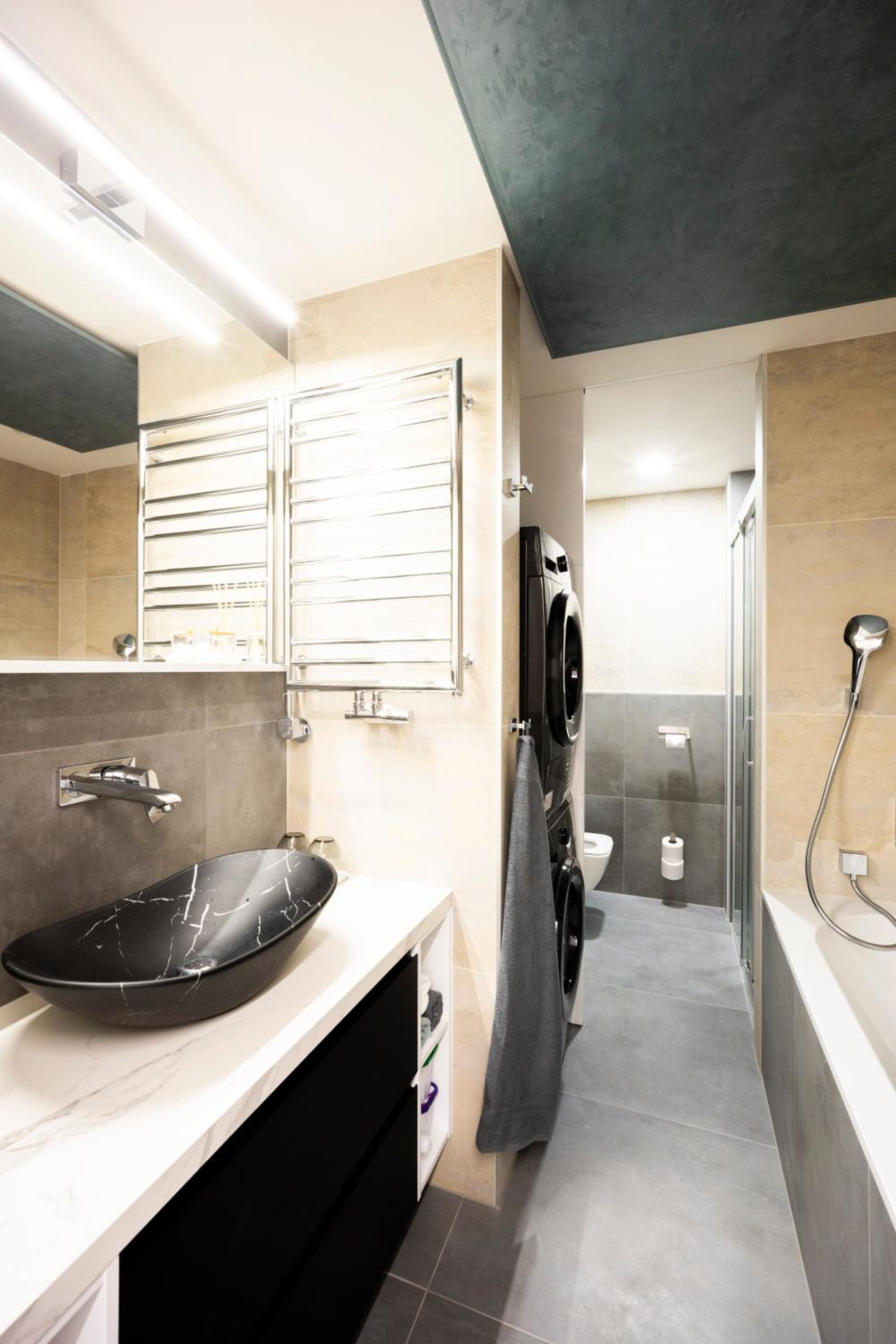DH Family and Whirlpool Premium Apartment 3kk, 2x SmartTV-NETFLIX, Big Terrace and Free Parking