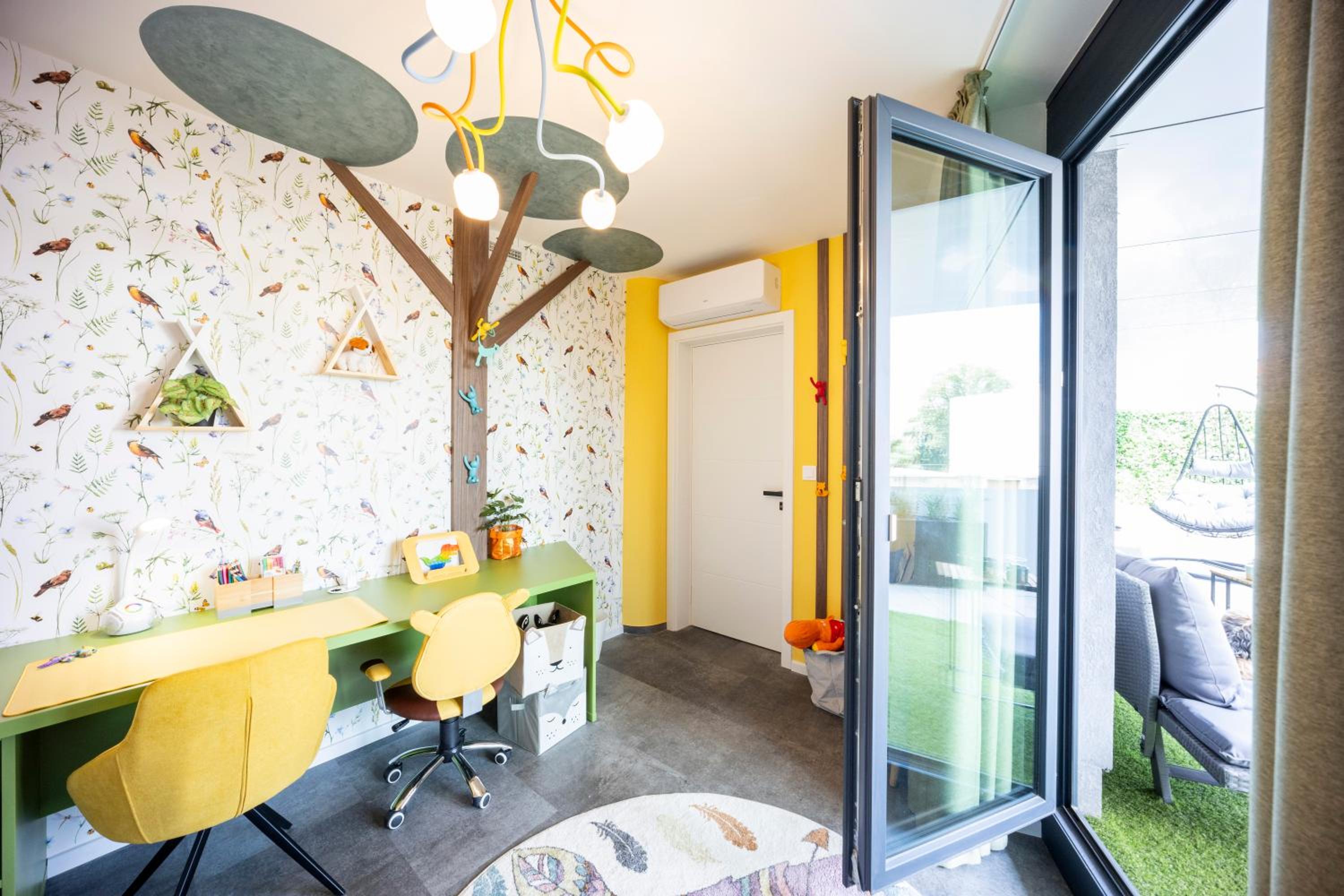 DH Family and Whirlpool Premium Apartment 3kk, 2x SmartTV-NETFLIX, Big Terrace and Free Parking