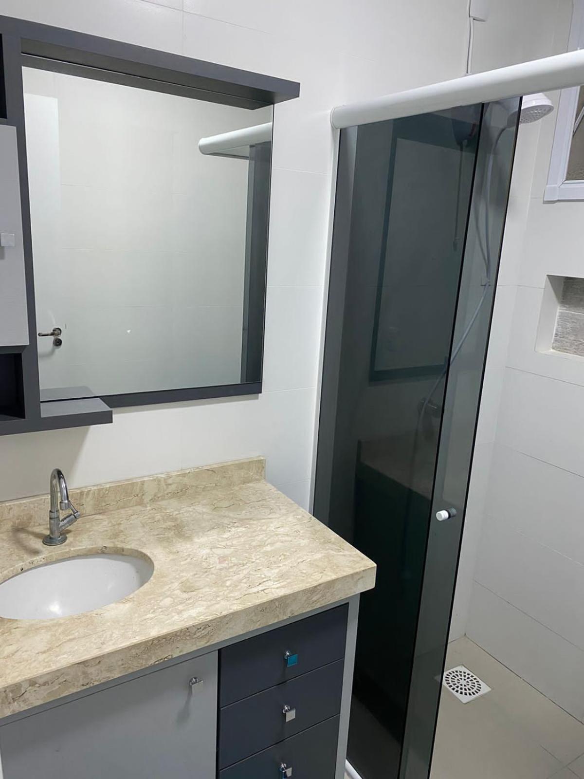 Amplo Apartamento De Cobertura próximo a praia