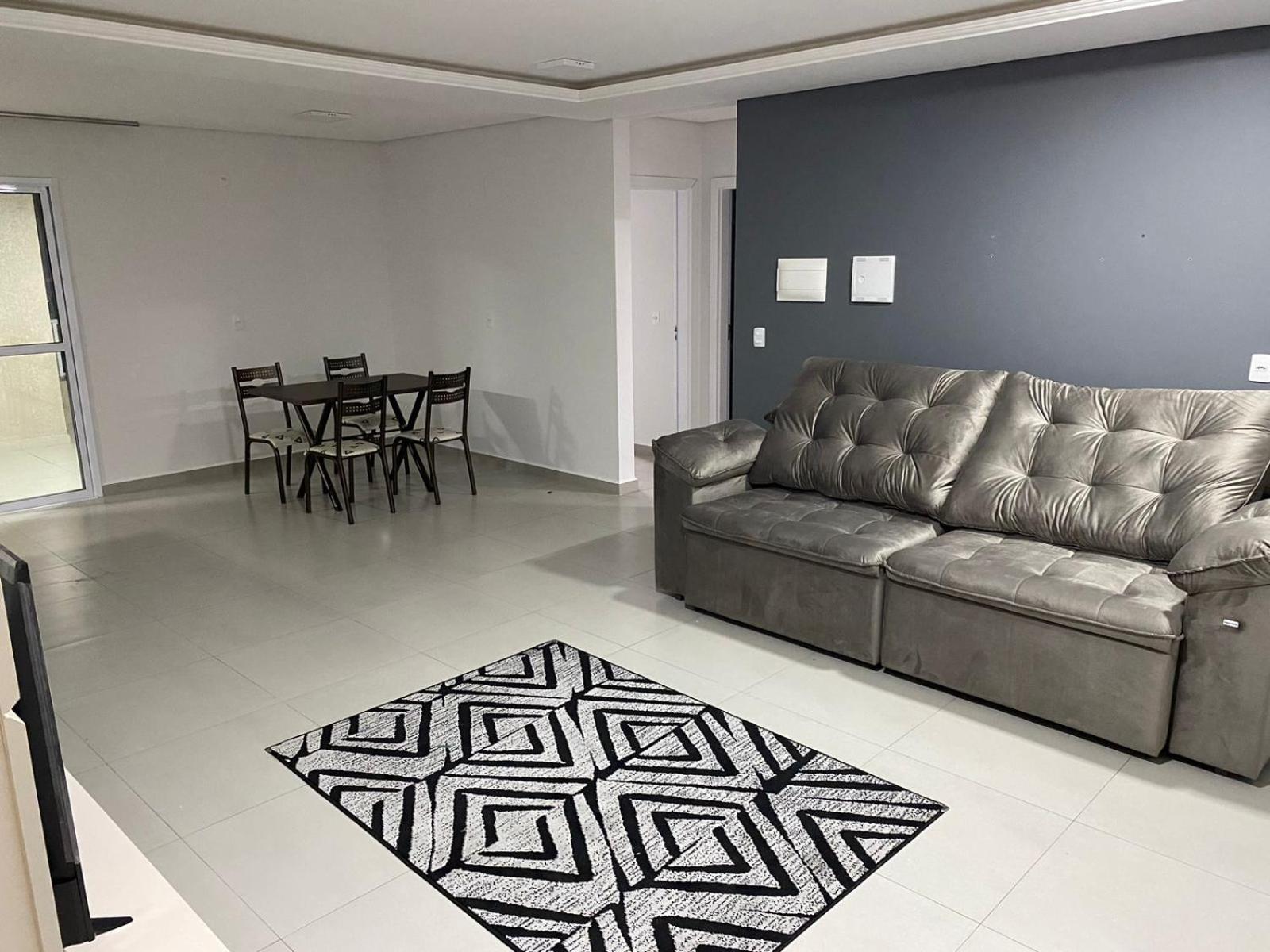 Amplo Apartamento De Cobertura próximo a praia