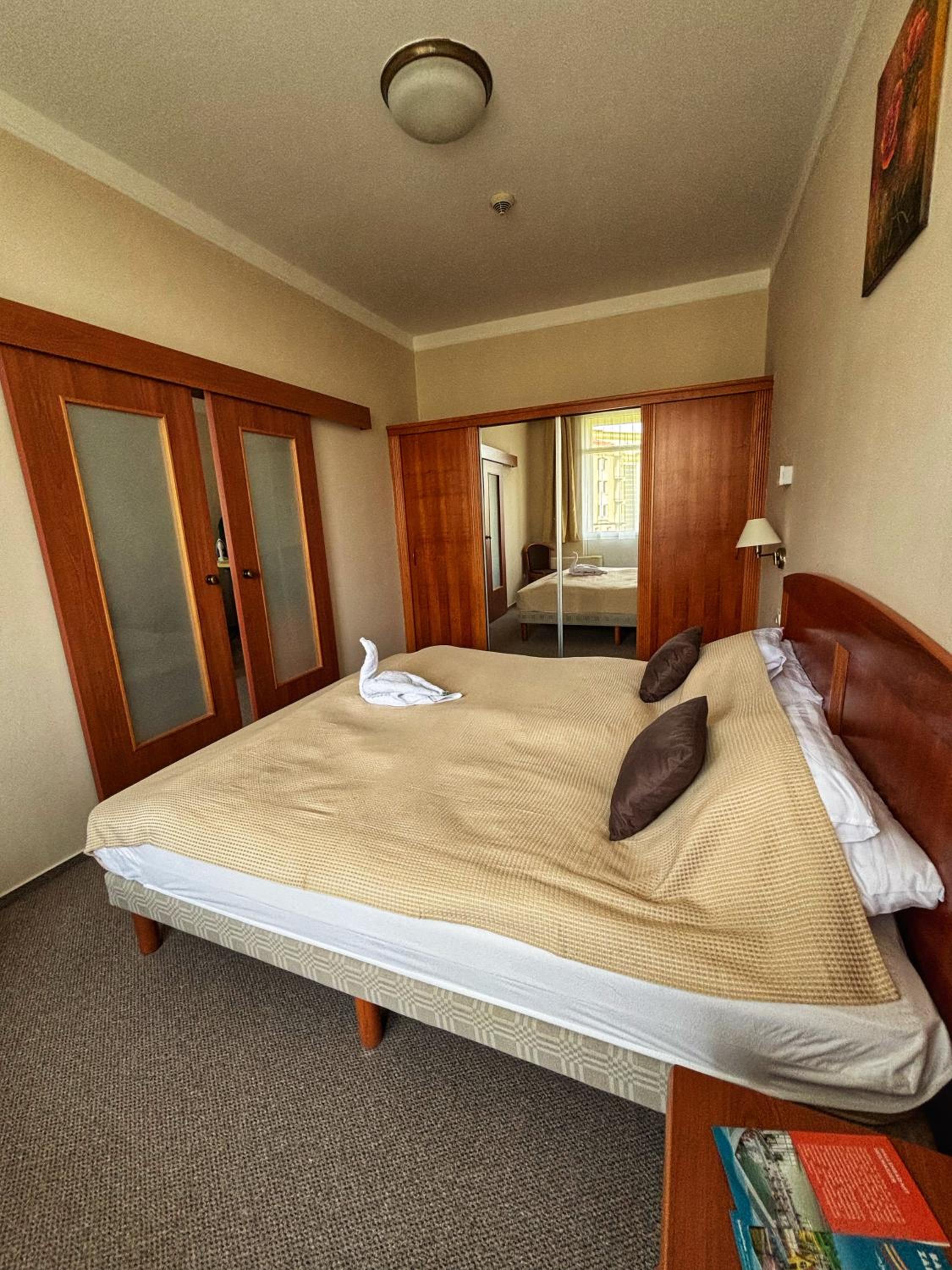 Alma Wellness Apartman 923 view 3