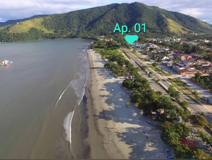 Lindo Apartamento frente ao Mar na Praia da Maranduba