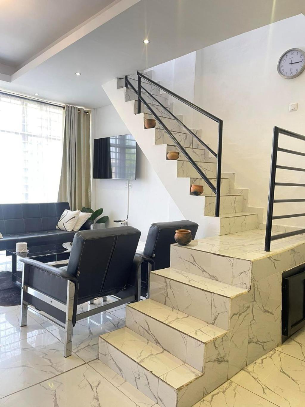 Luxury TownHouse