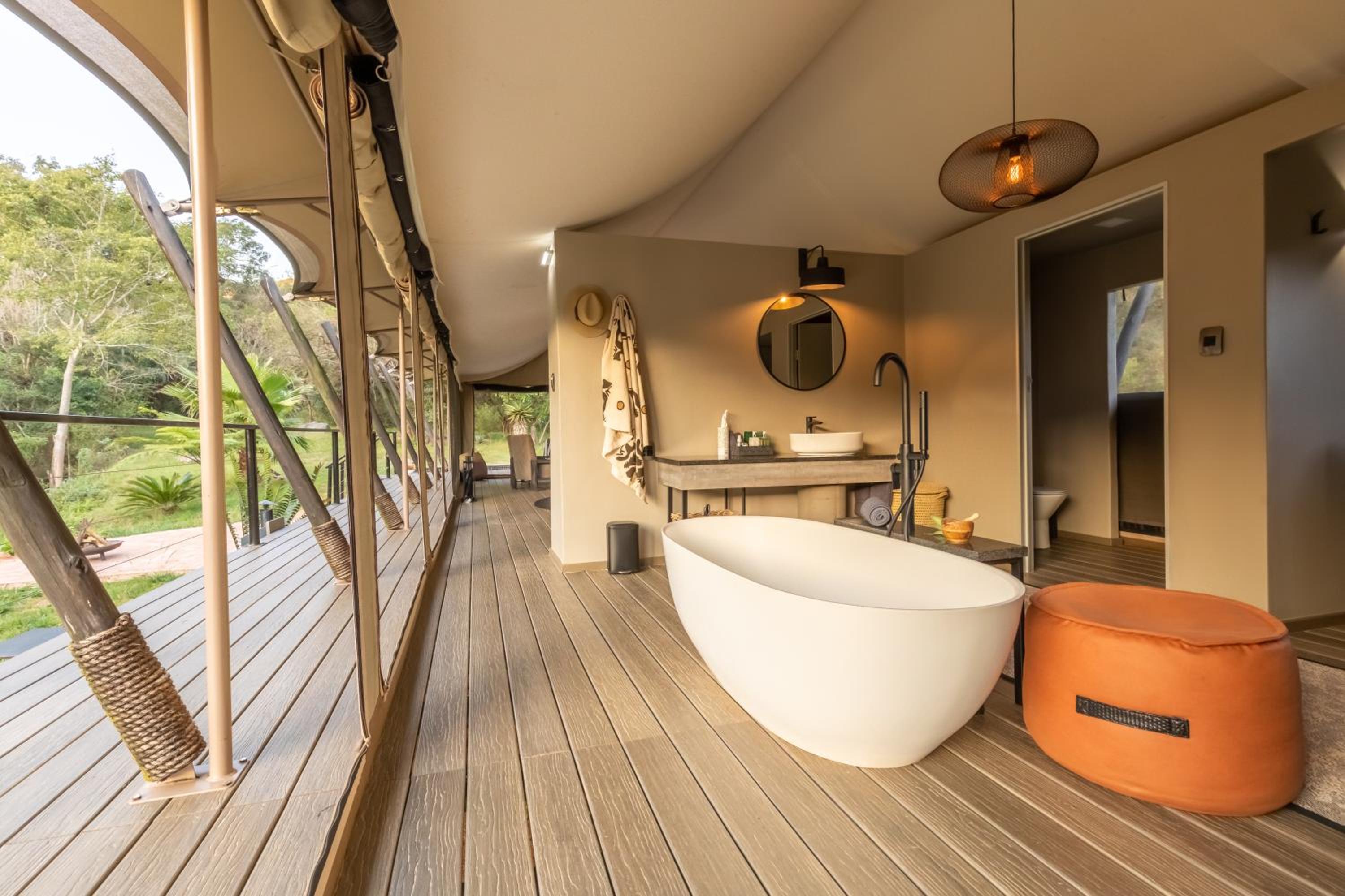 Mbizane Escarpment Retreat view 4
