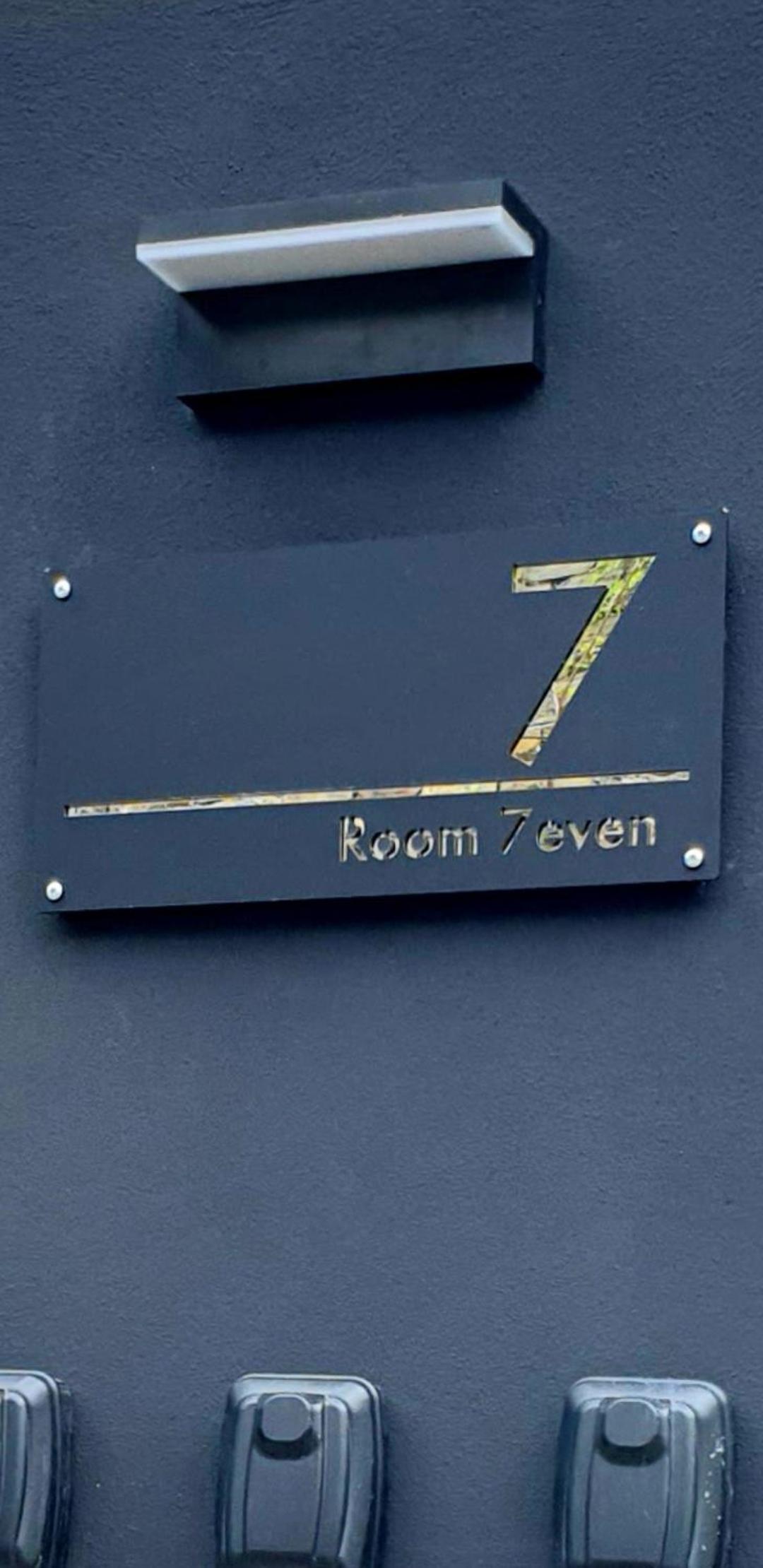 Room 7even