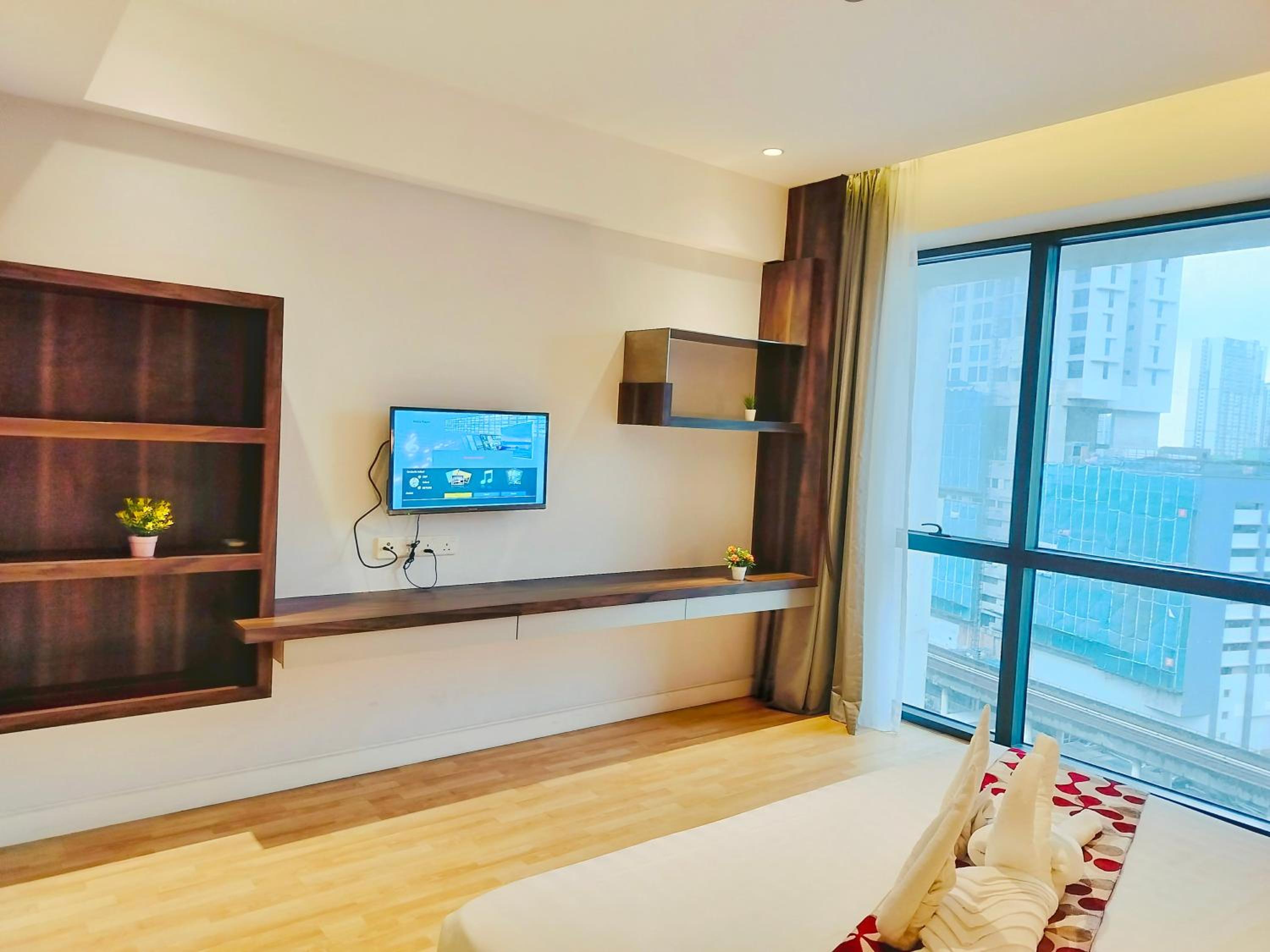 Lila Suites D, Majestic Place