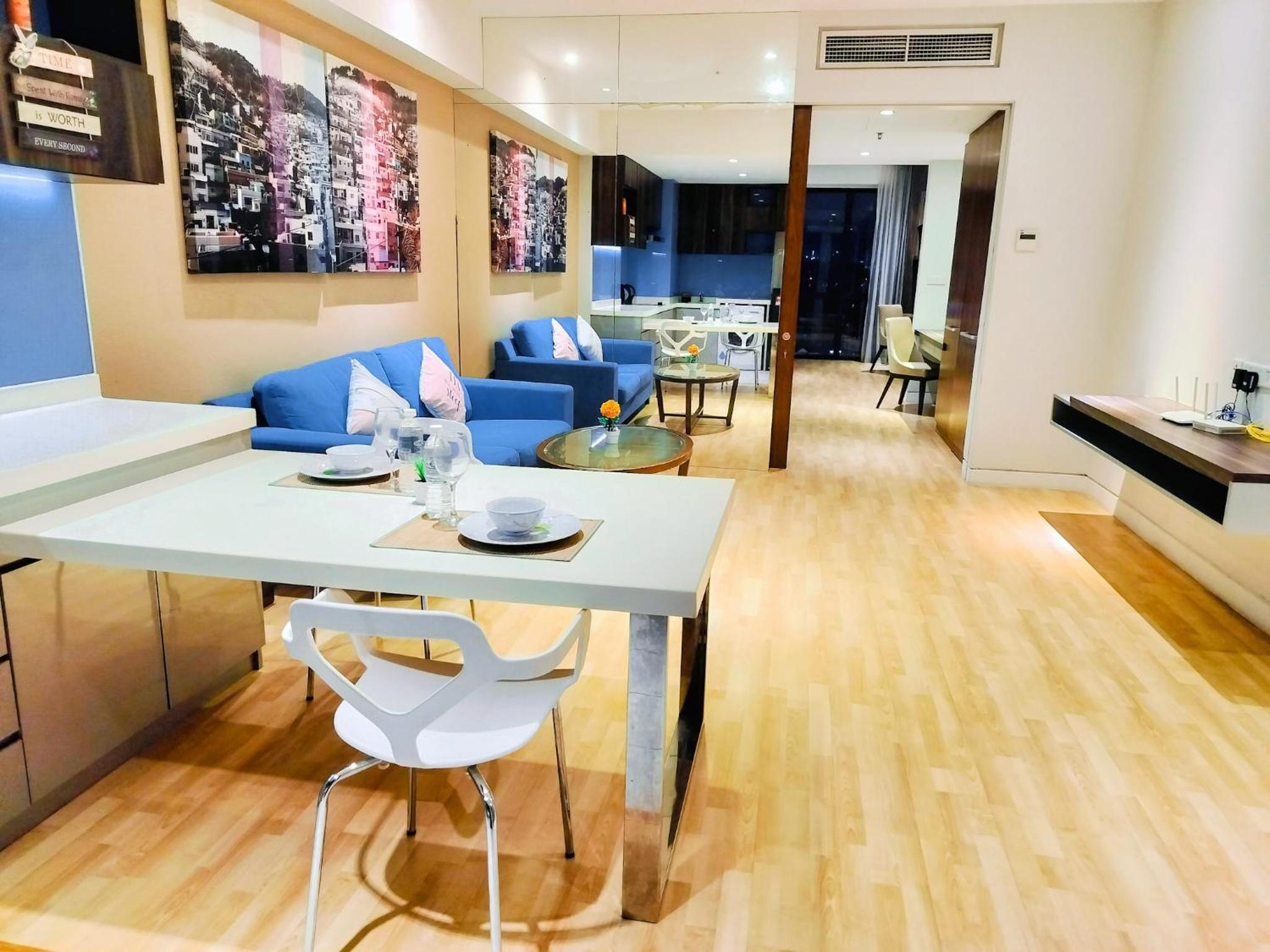 Lila Suites D, Majestic Place