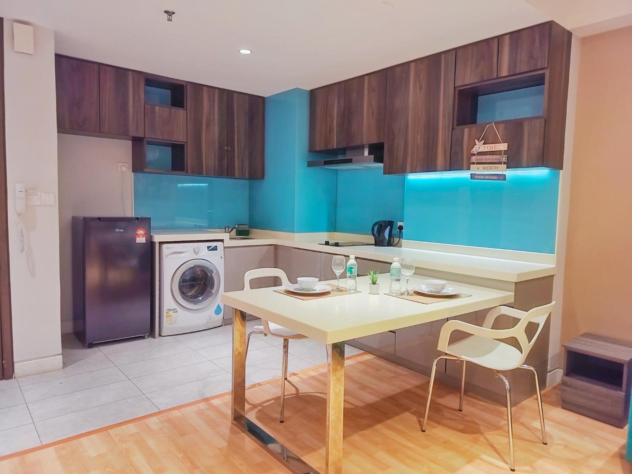 Lila Suites D, Majestic Place