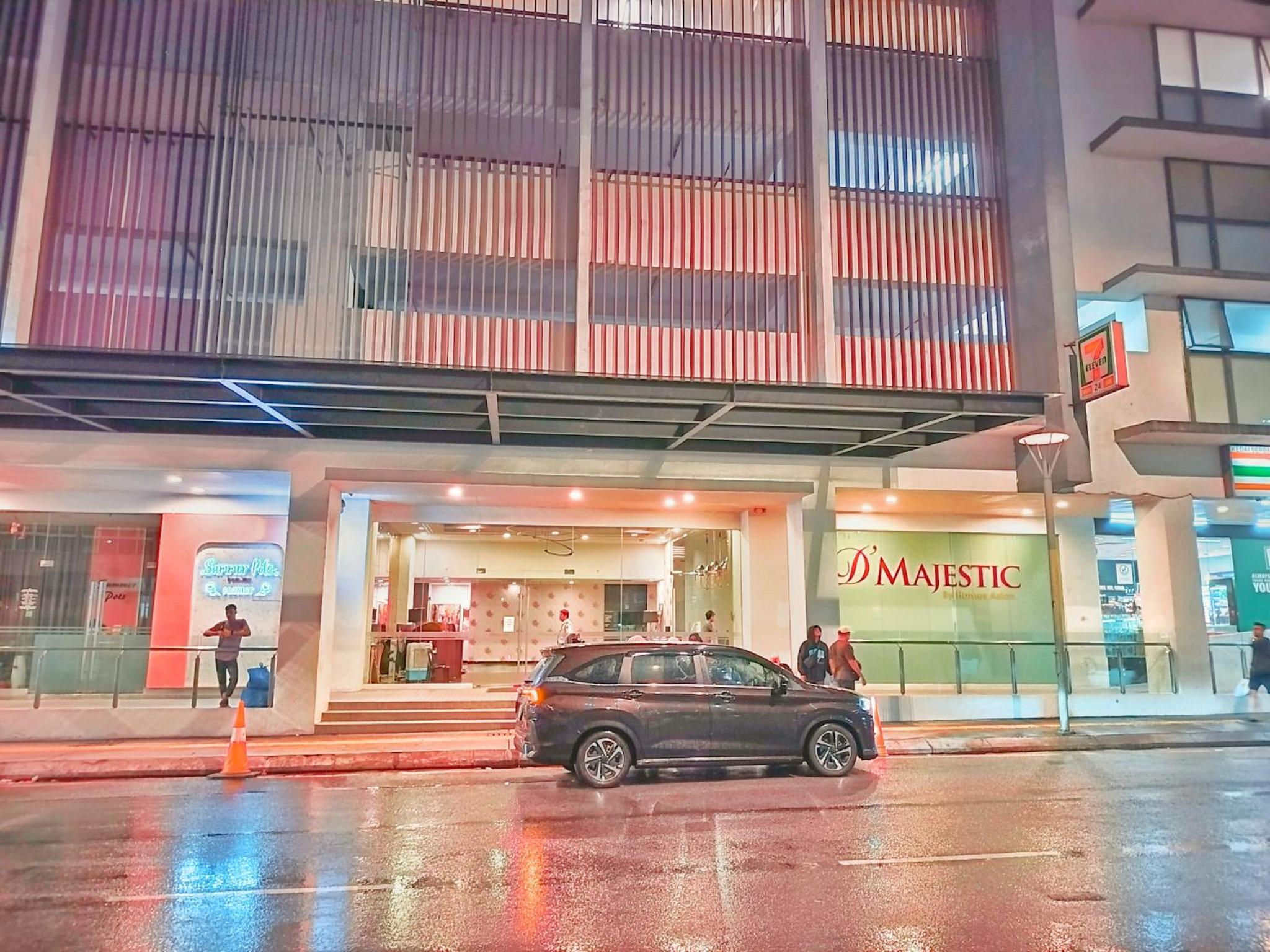 Lila Suites D, Majestic Place