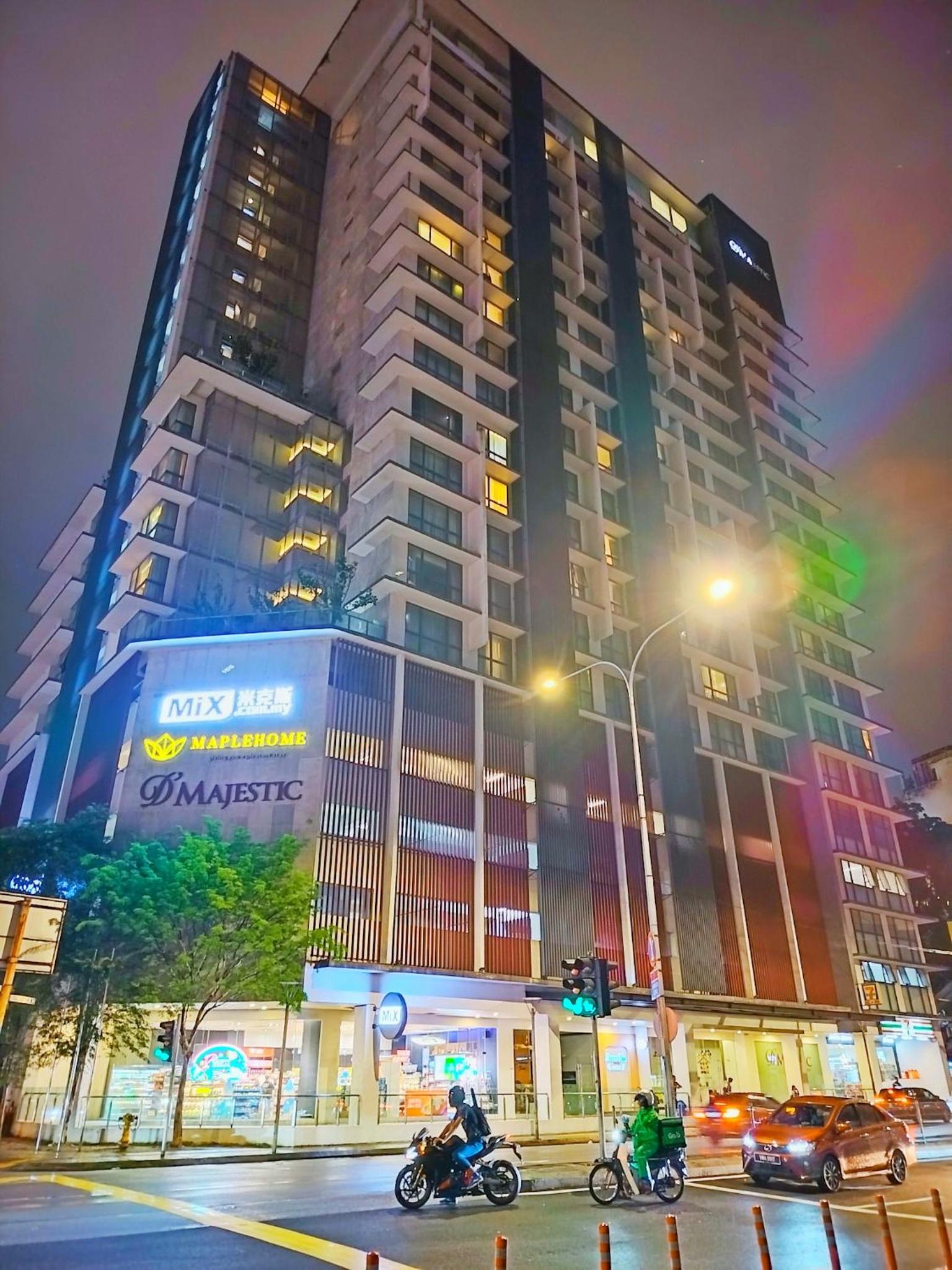 Lila Suites D, Majestic Place