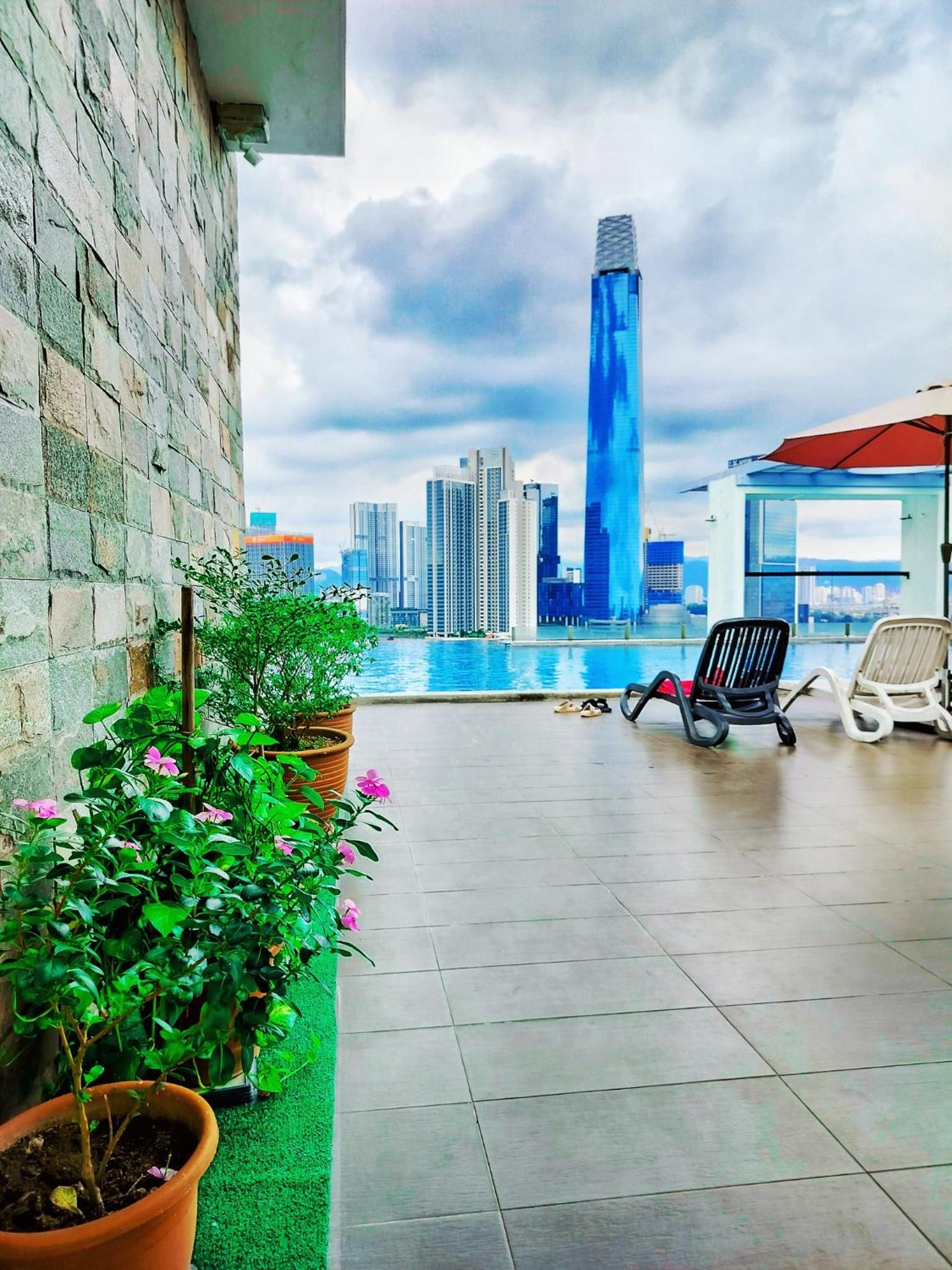 Lila Suites D, Majestic Place