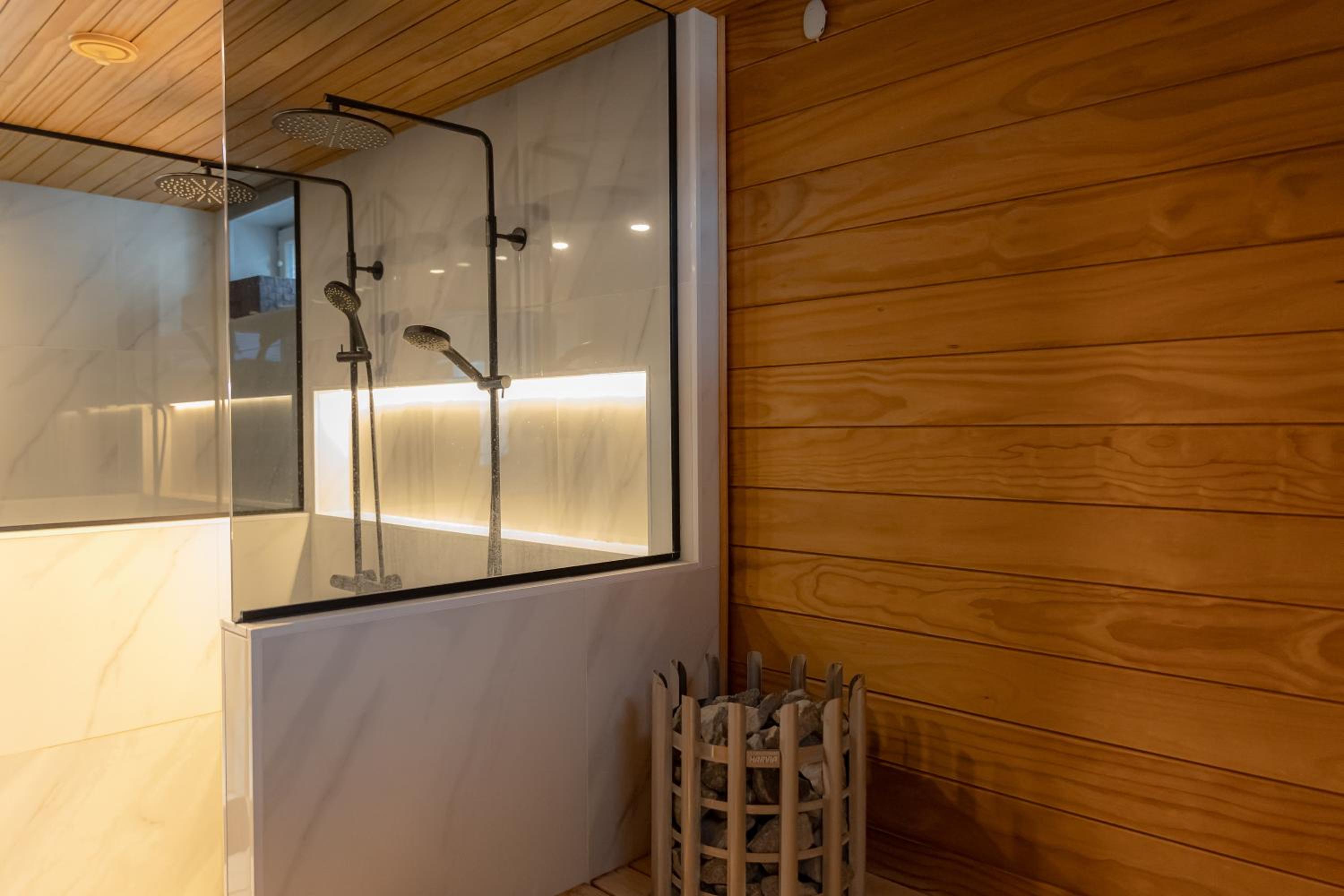 Aurora Villa with Jacuzzi