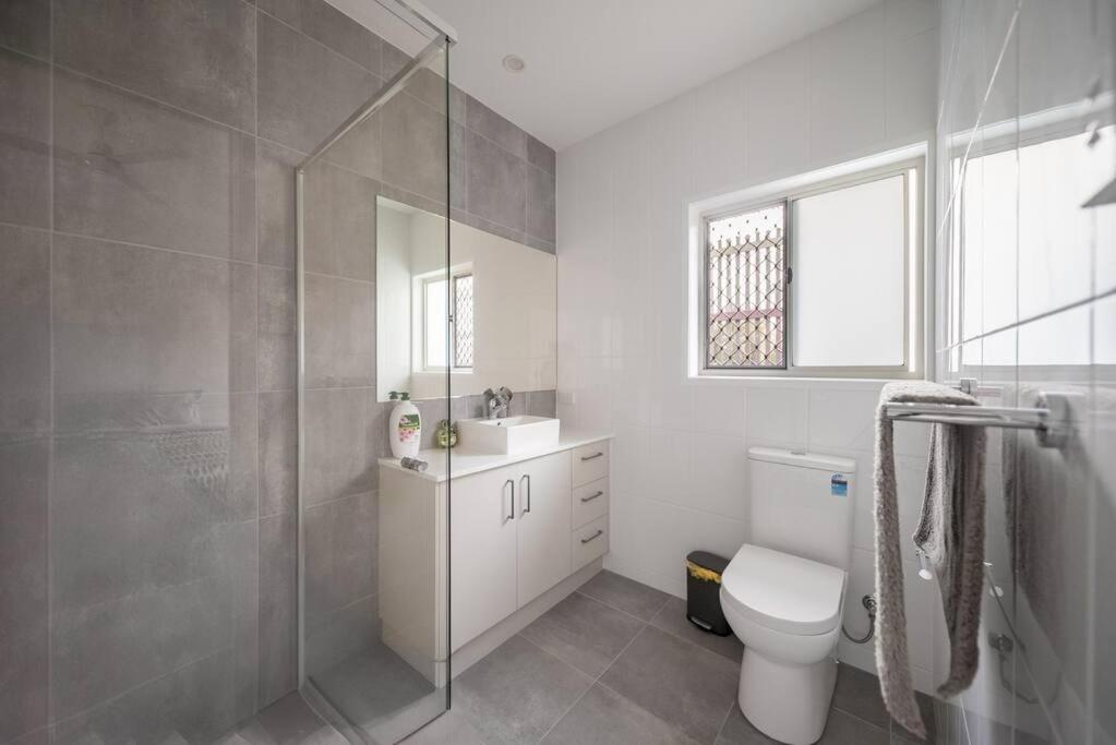 Brand New 4 Bedroom Belleview House near Ipswich