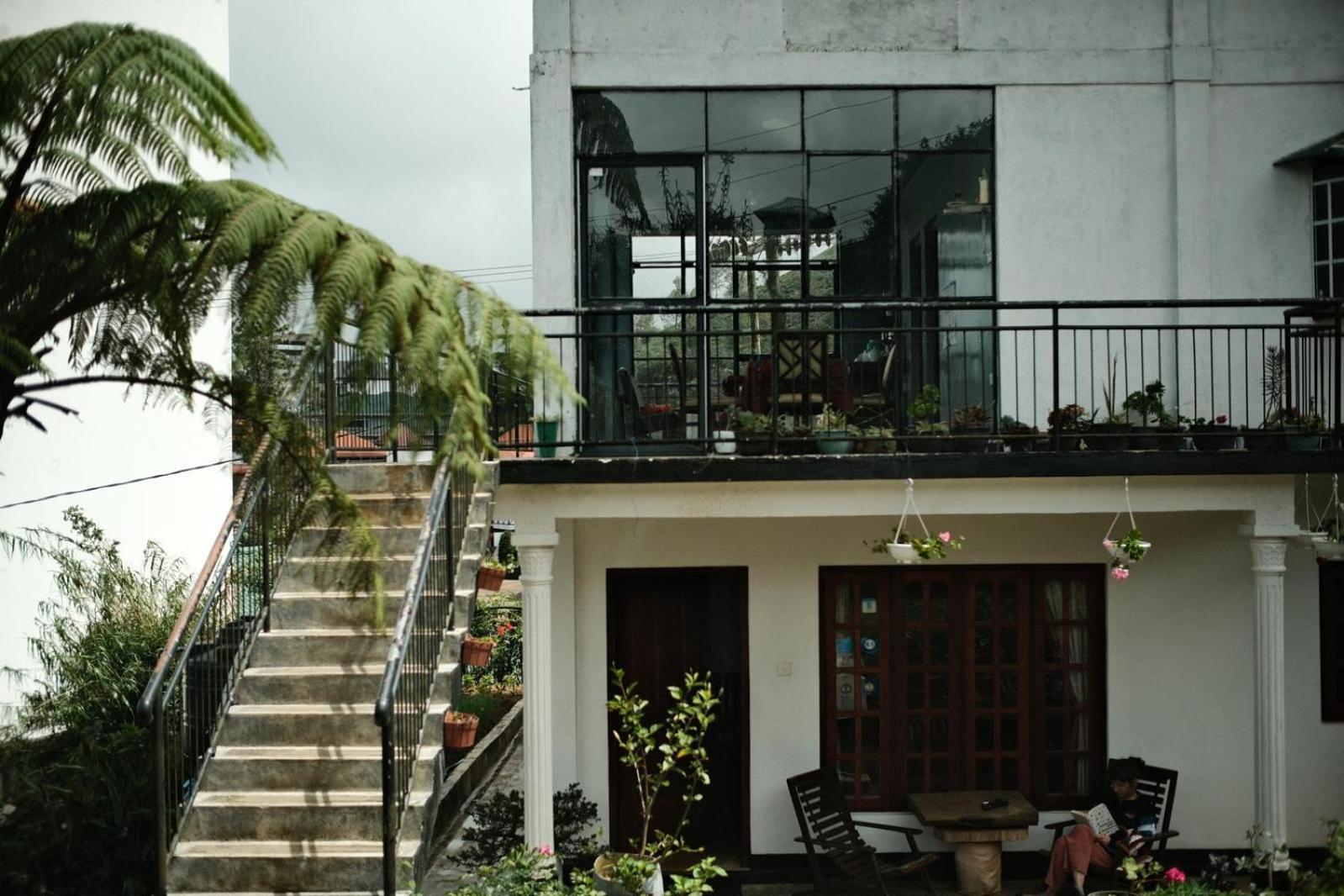 Lassana Villa