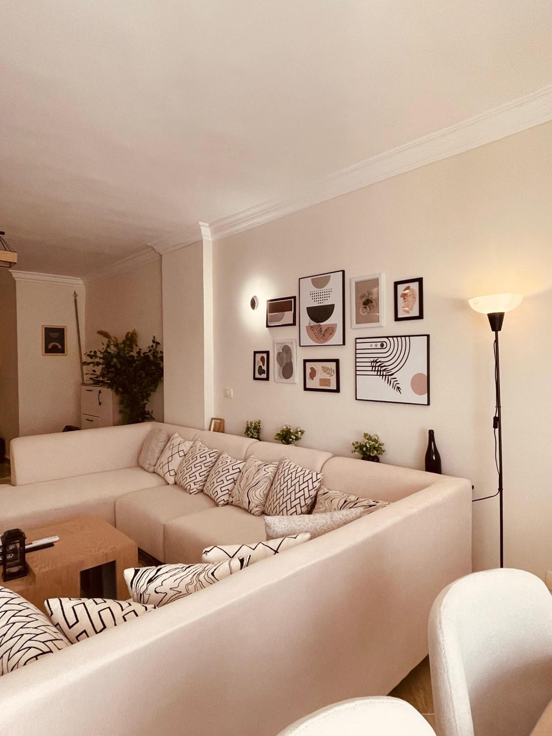 Bright & Spacious 3-Bedroom Apartment with Garden Views view 4
