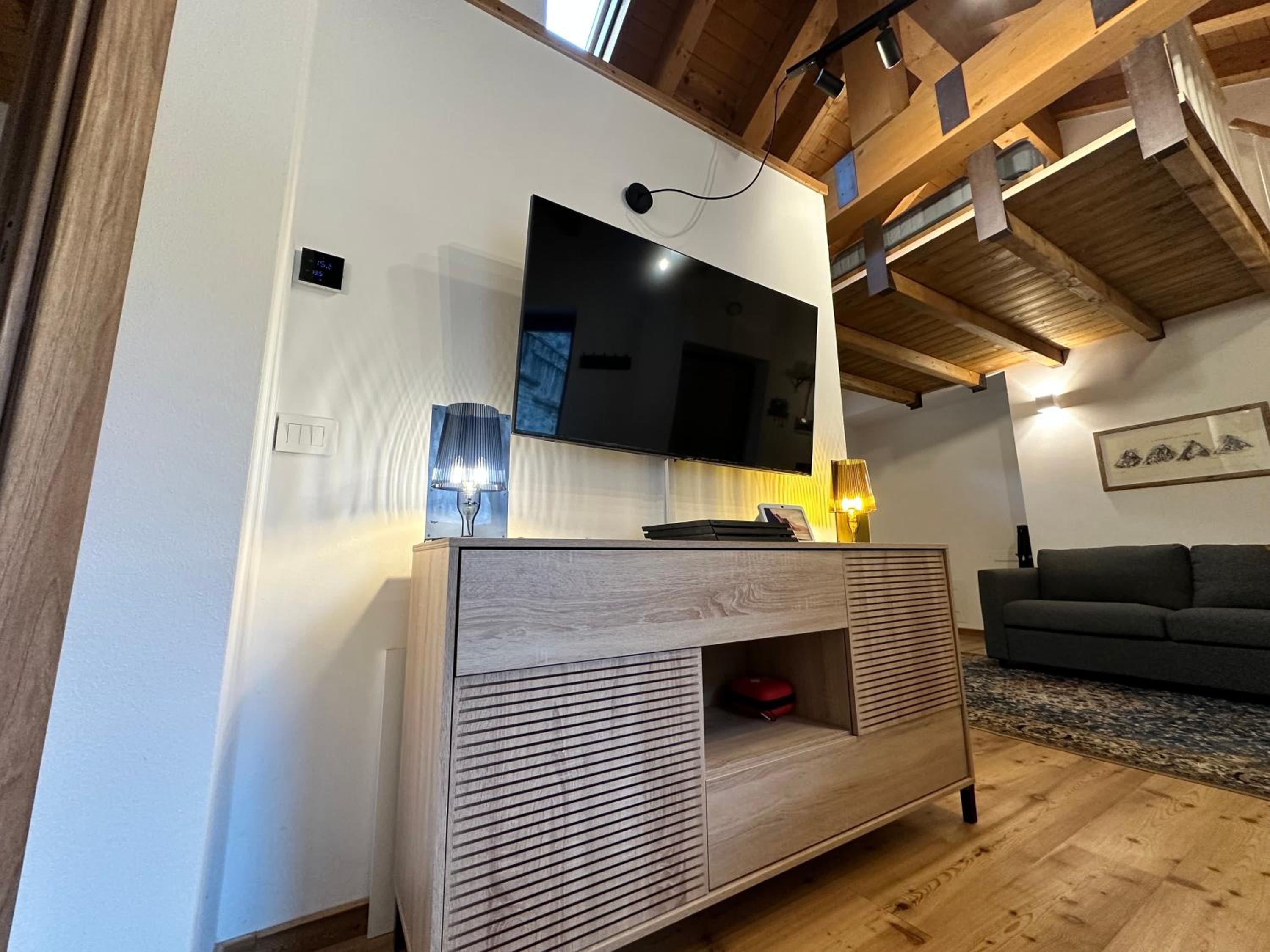 Cervinia House - Alpine Apartments & Chalet