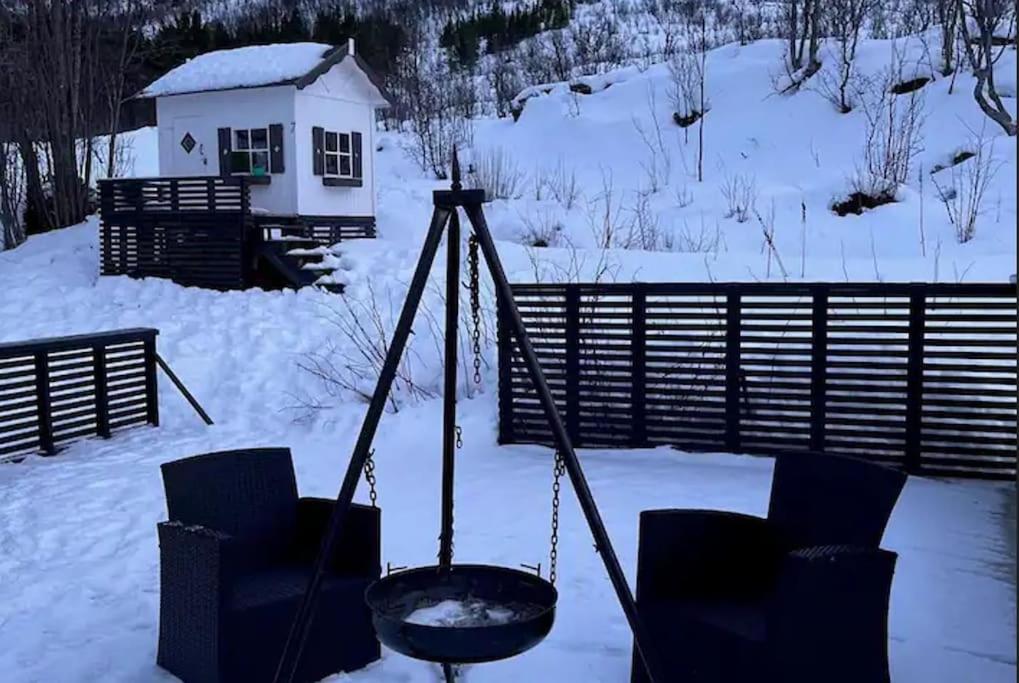 Arctic Apartment with outdoor jacuzzi