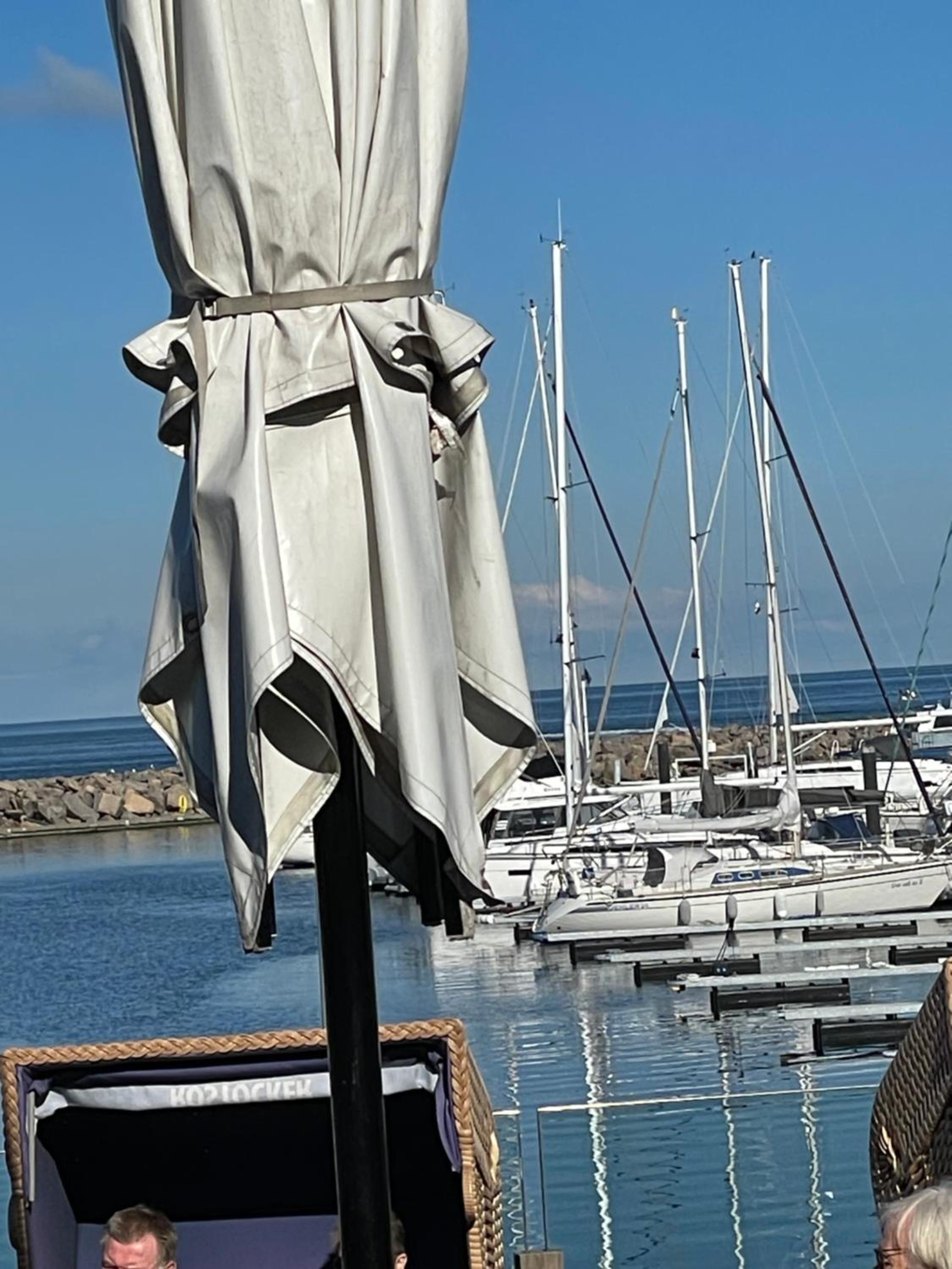 Ferienwohnung Yachthafentraum direkt, am Strand, Seebrücke,Hafen, Shopping