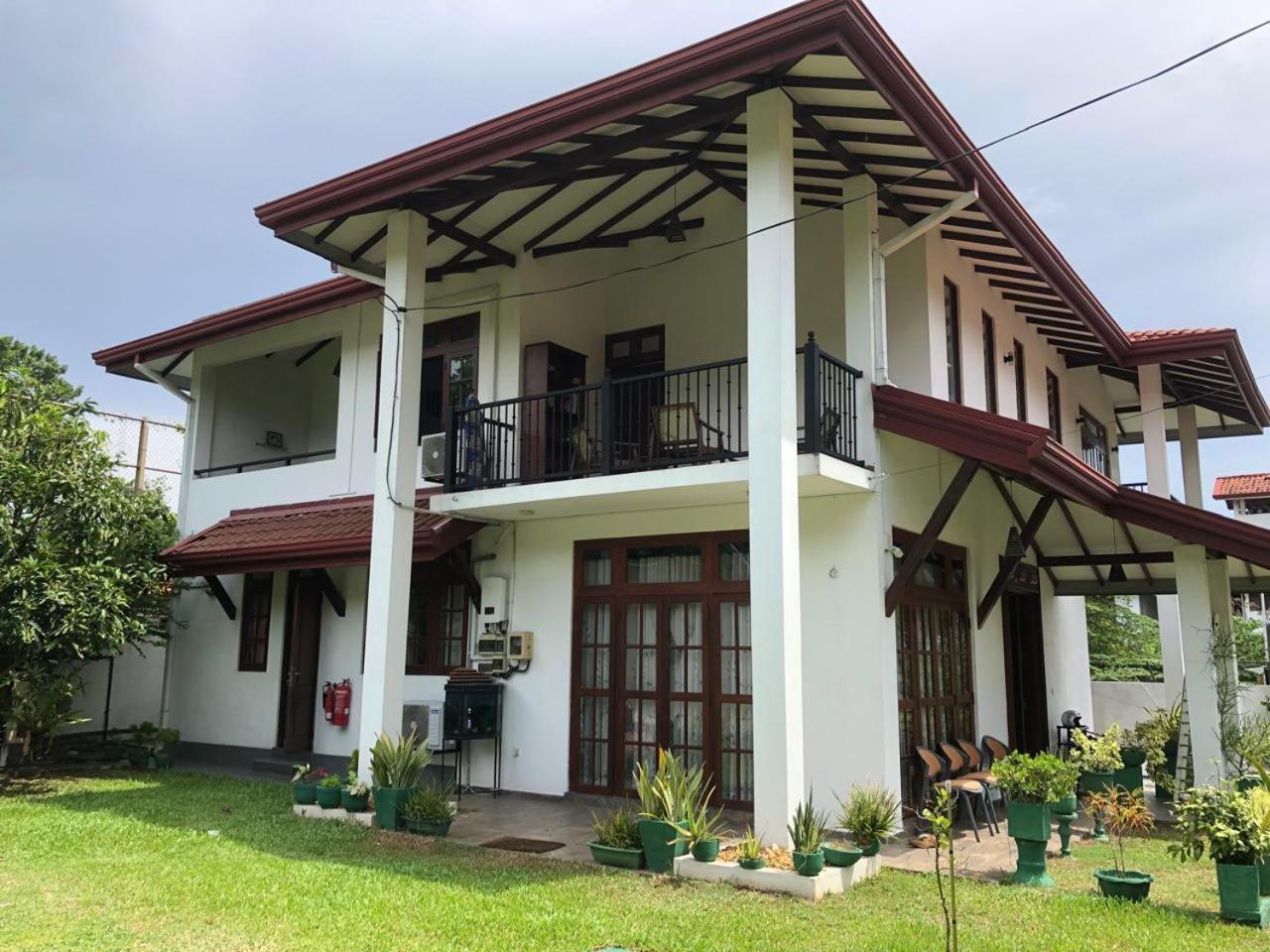 Howick Residence