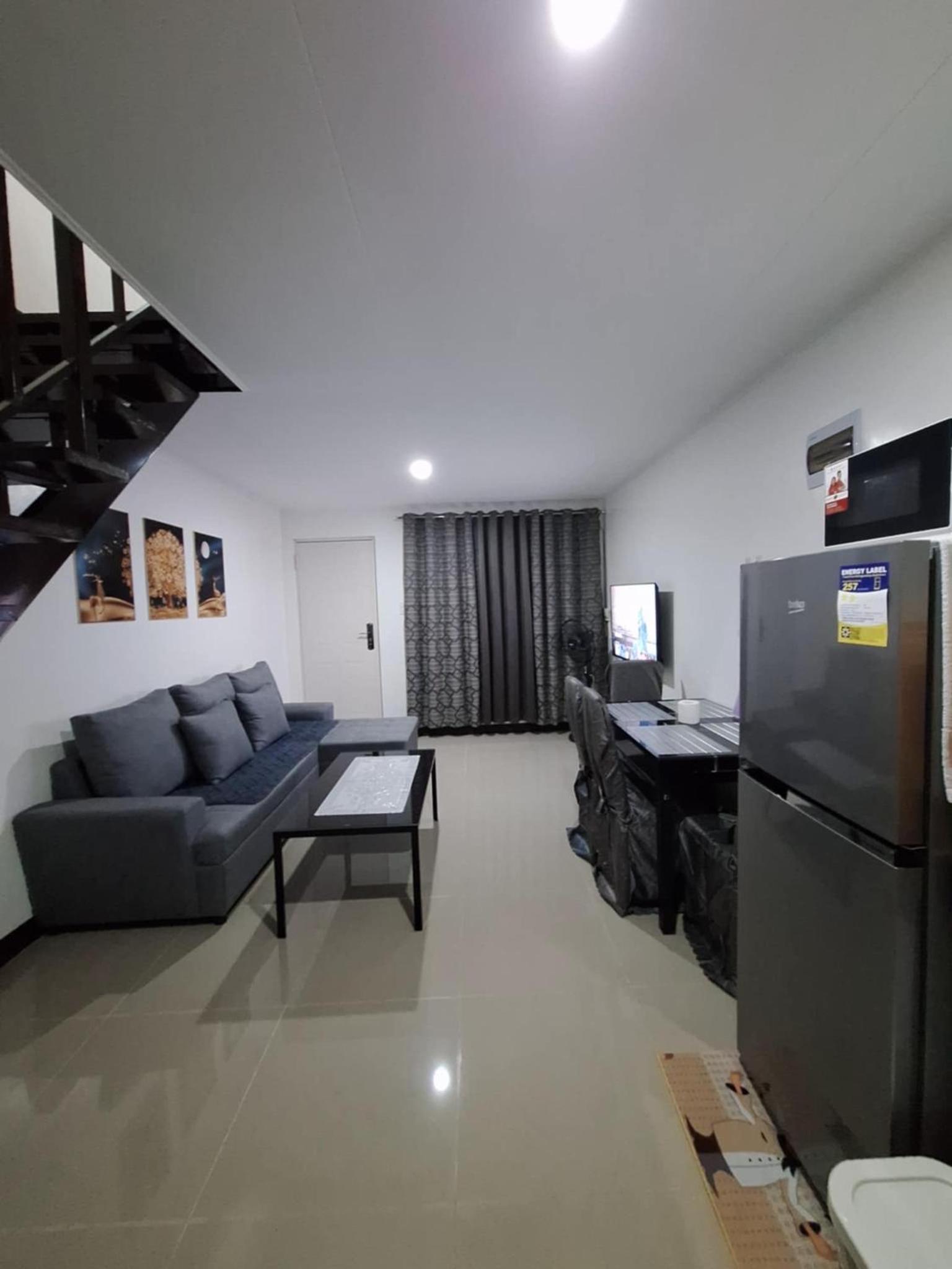 Xevera Mabalacat Heart Staycation view 2