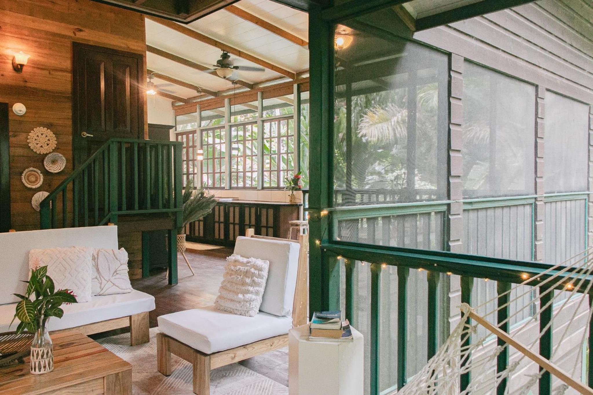 Casa de Mono Bocas view 3