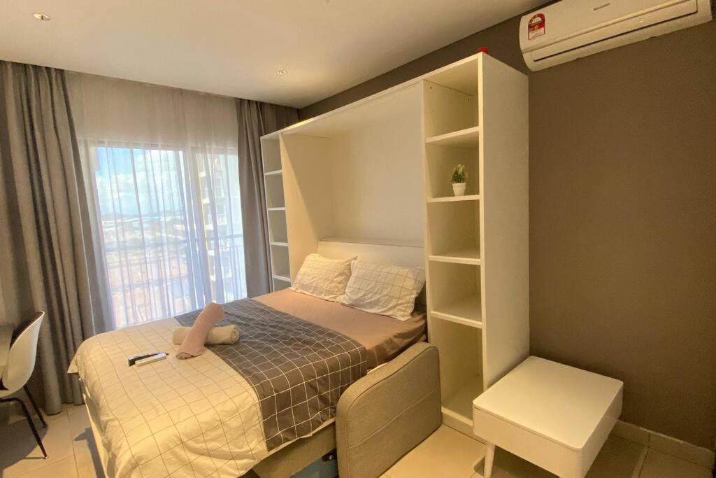 Near Subang Airport DK Impian Balcony Room 1--2 pax photo 3