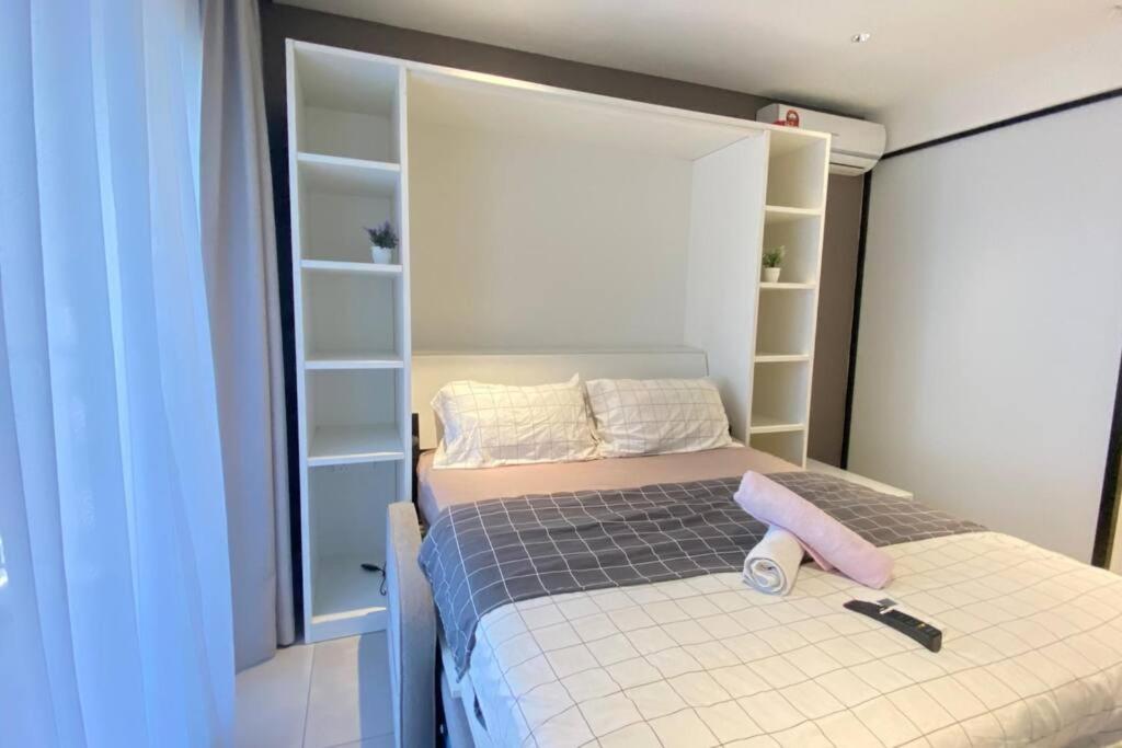 Near Subang Airport DK Impian Balcony Room 1--2 pax photo 6