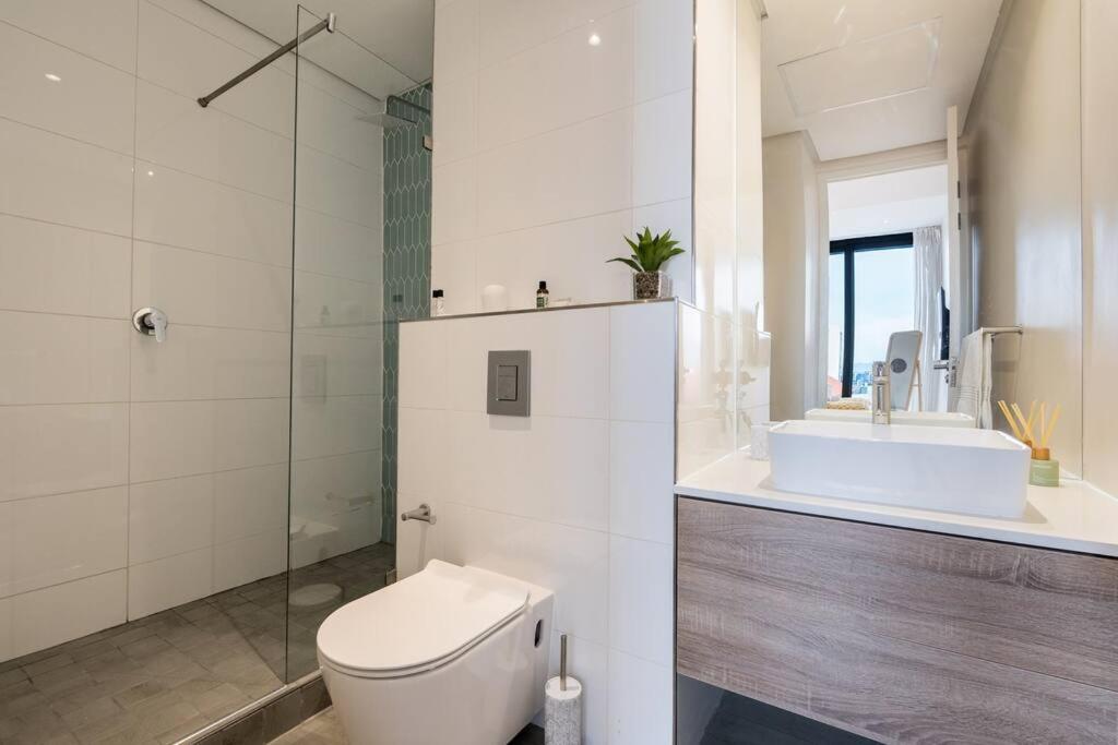 Luxury Getaway at 32 Napier view 2