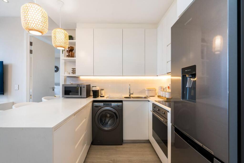 Luxury Getaway at 32 Napier view 4