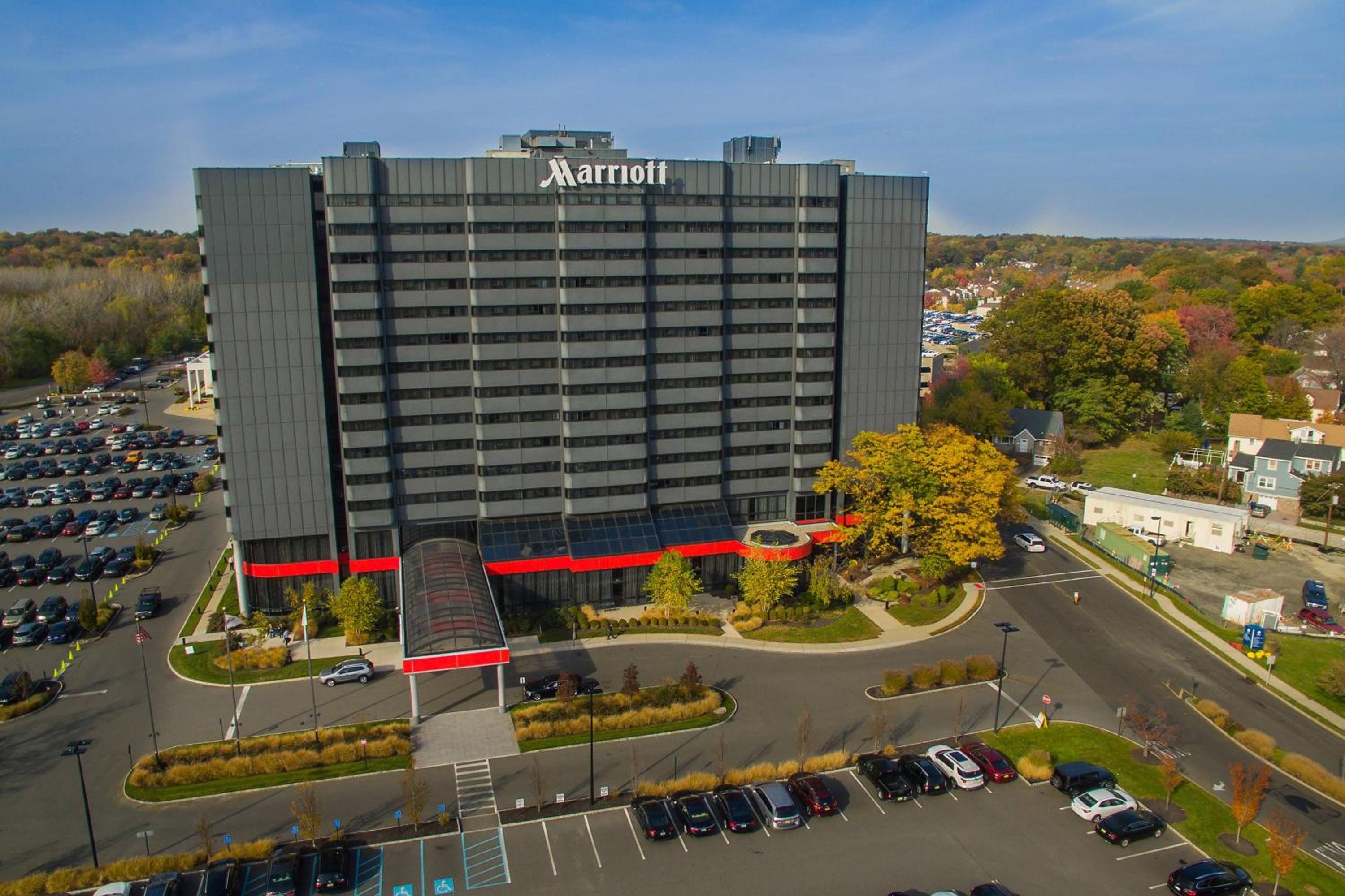Hotel Teaneck Marriott at Glenpointe - Image 1