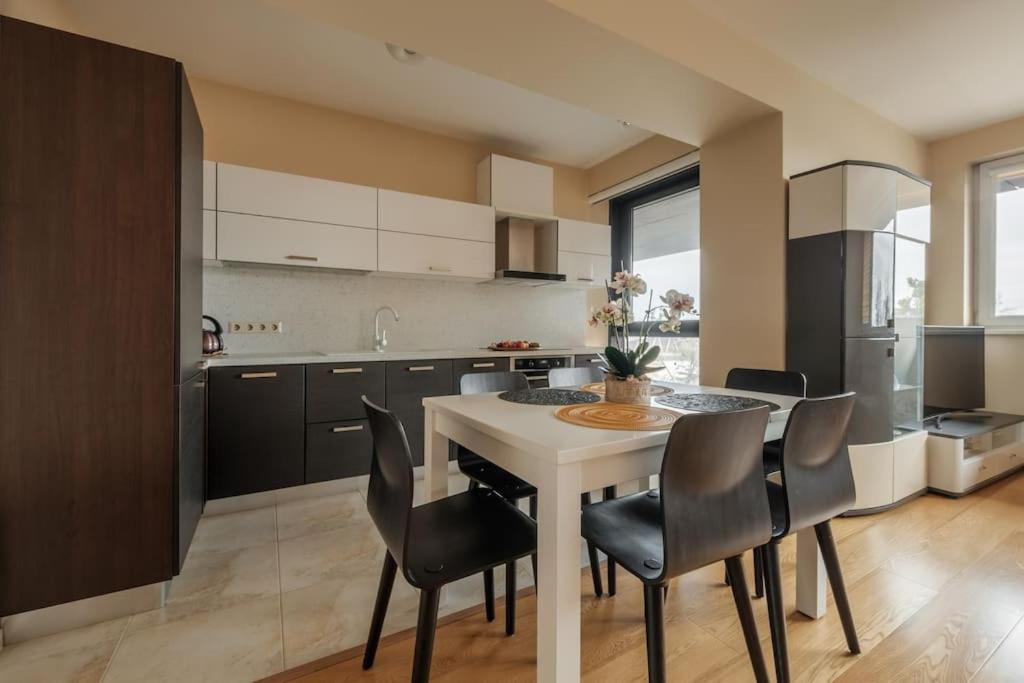 Onas apartament 2 with private parking view 5