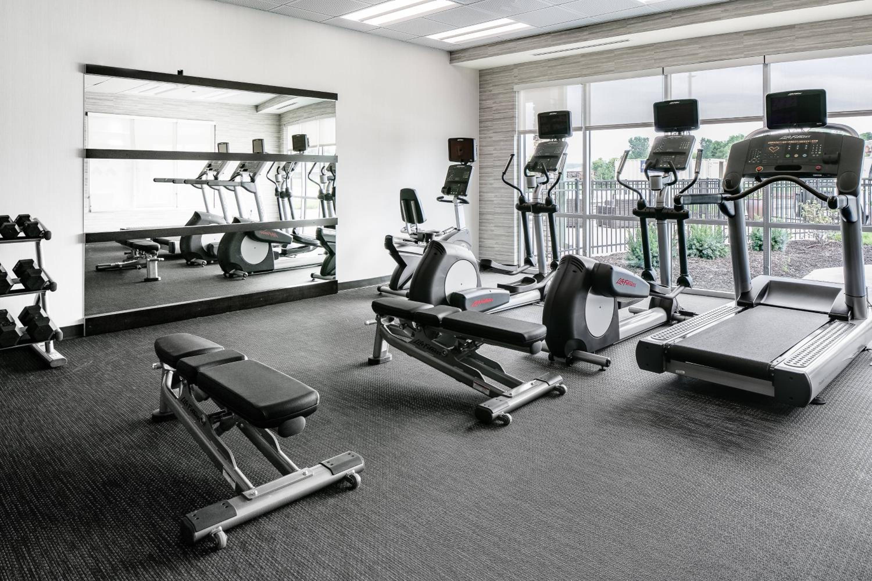 Courtyard by Marriott Omaha Bellevue at Beardmore Event Center - Property Image 9