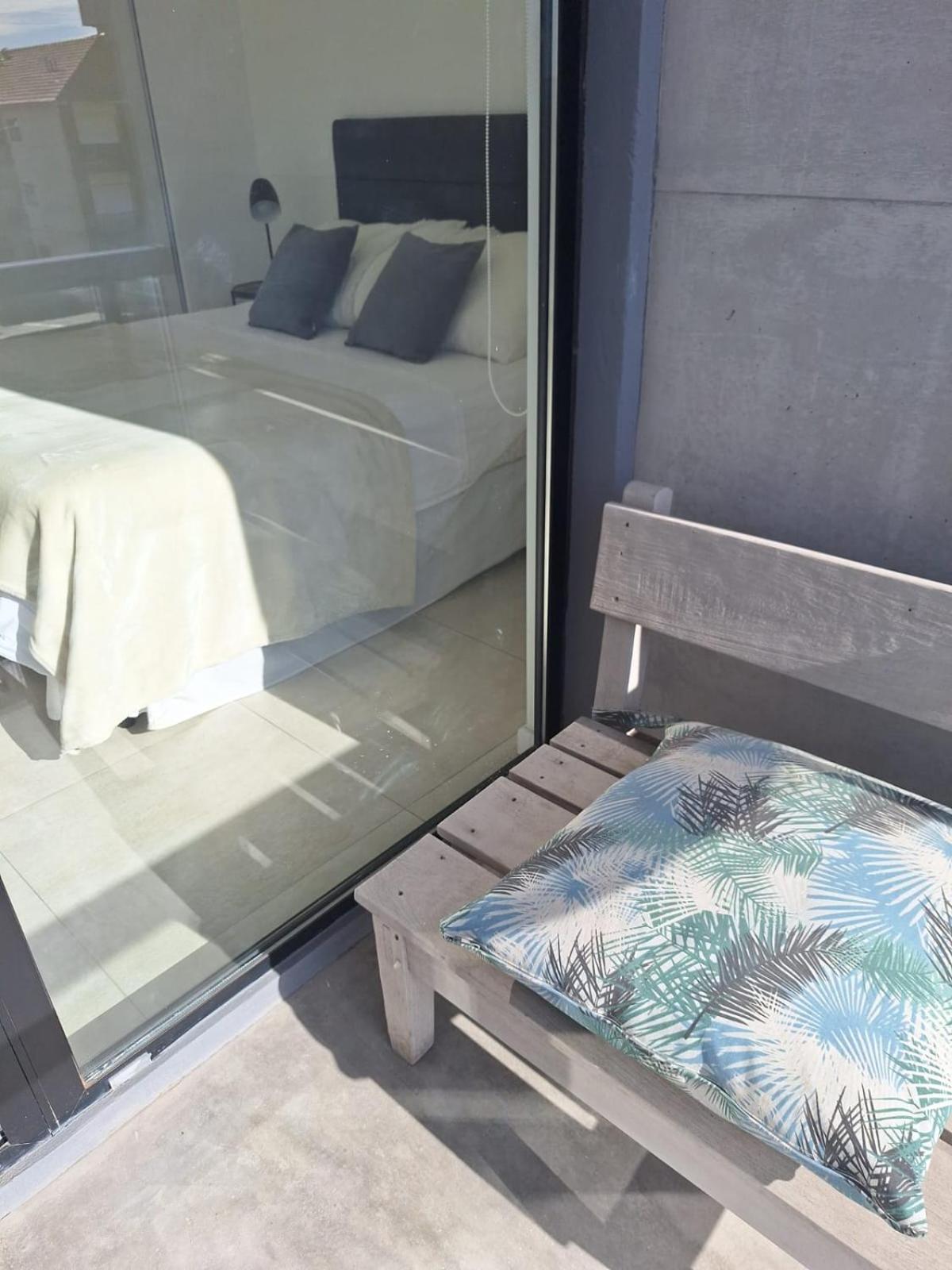 Depto premium frente al mar, cochera y piscina!!